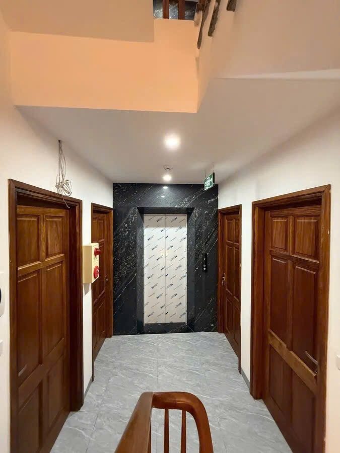 Toà nhà CHDV Vip Lai Xá - 21 phòng cho thuê doanh thu 100tr/ tháng