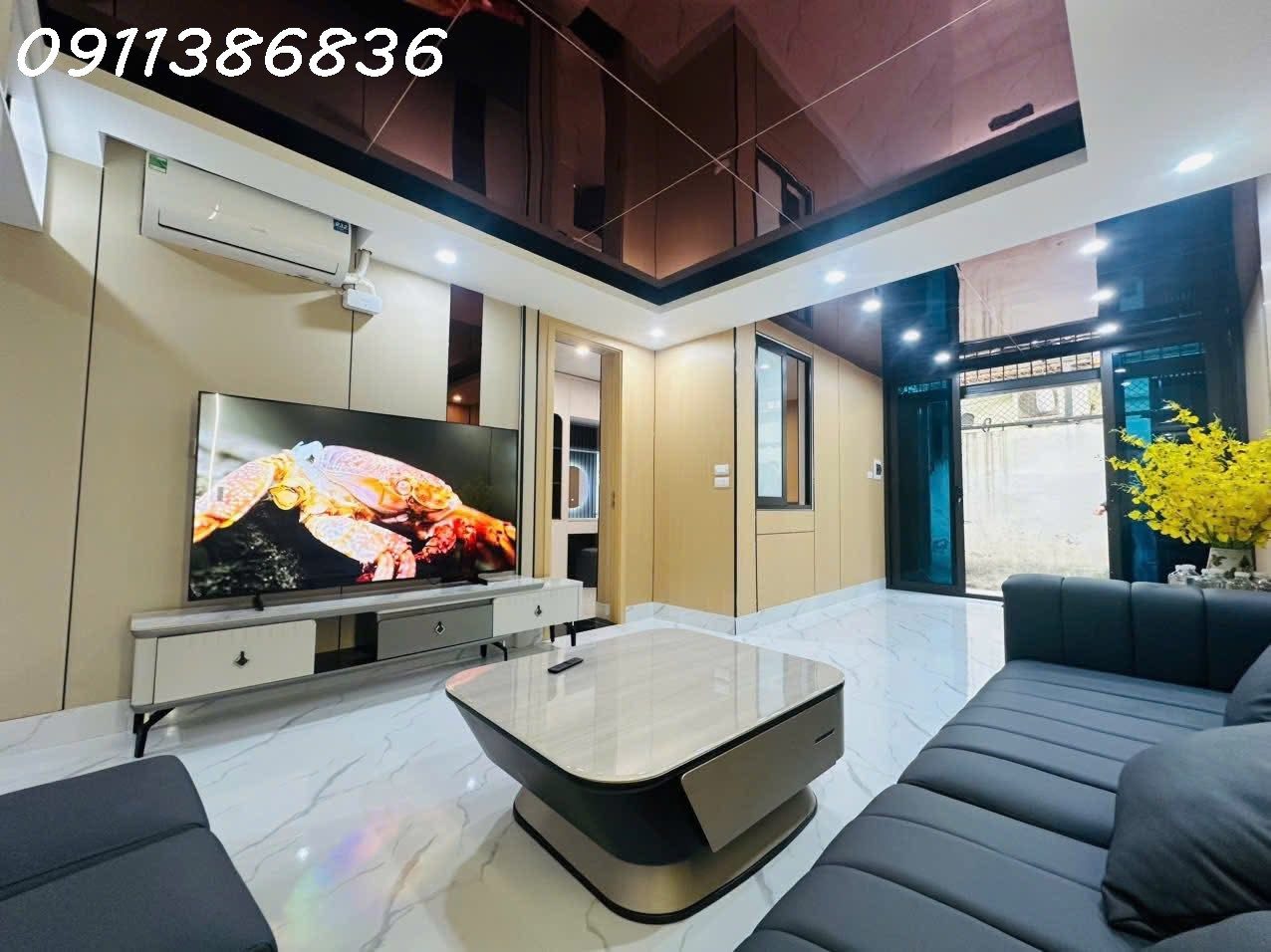 💥Tầng 1 TT Láng Hạ 75m 3PN 2WC, Nội thất mới đét, gần Ô tô, hơn 5 tỷ💥