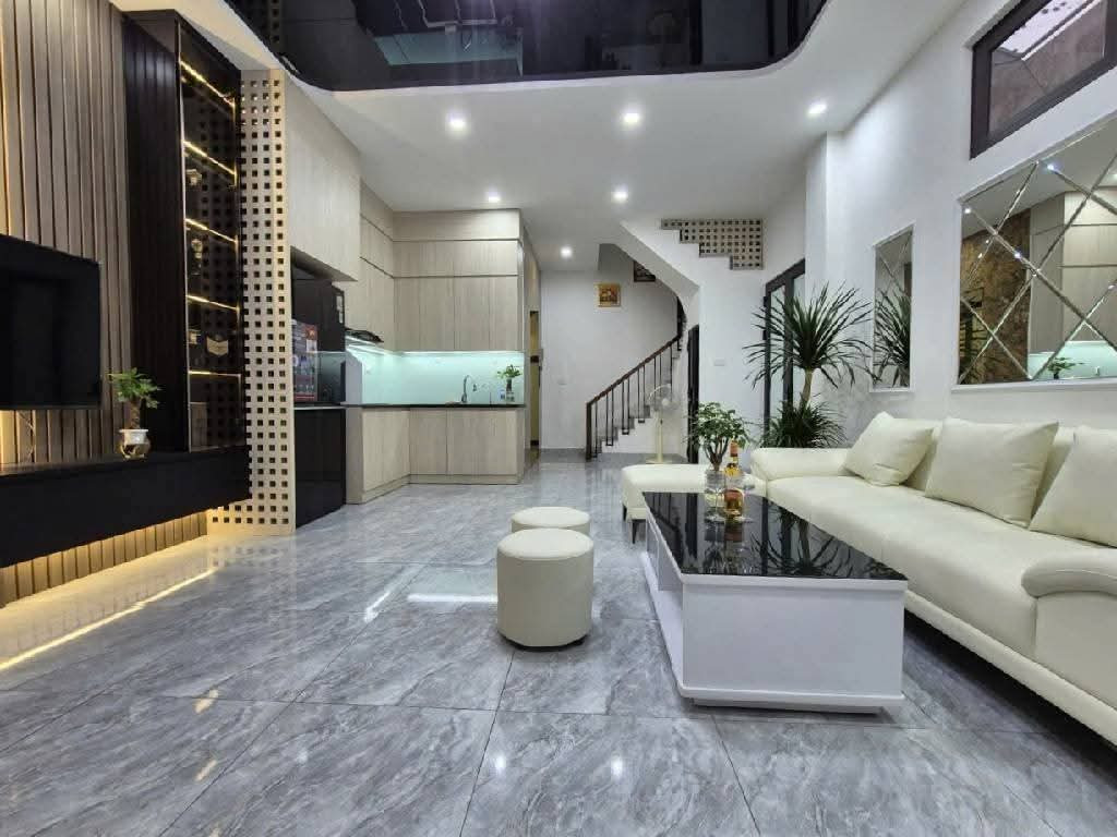 Phân Lô Láng Hạ 50M / Ô Tô Đỗ Cửa/ Vừa Ở Vừa Kinh Doanh/ Giá 17 Tỷ