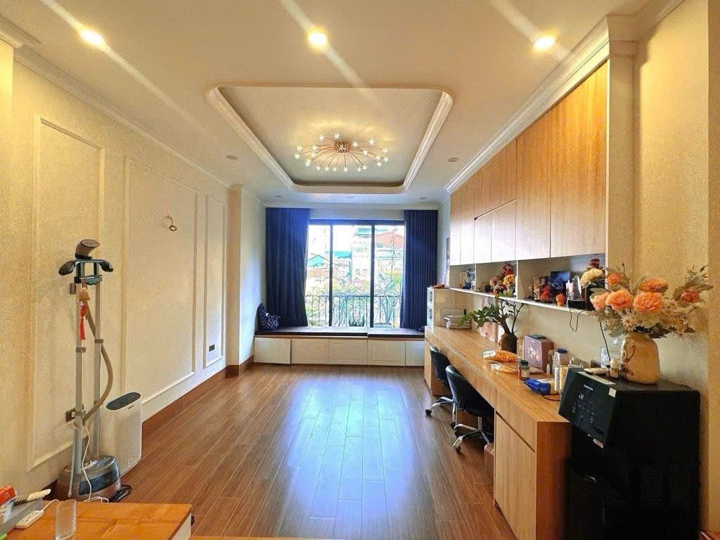 LÁNG HẠ - 7 TẦNG THANG MÁY - Ô TÔ VÀO NHÀ- DT 65m2 - 25.8 TỶ