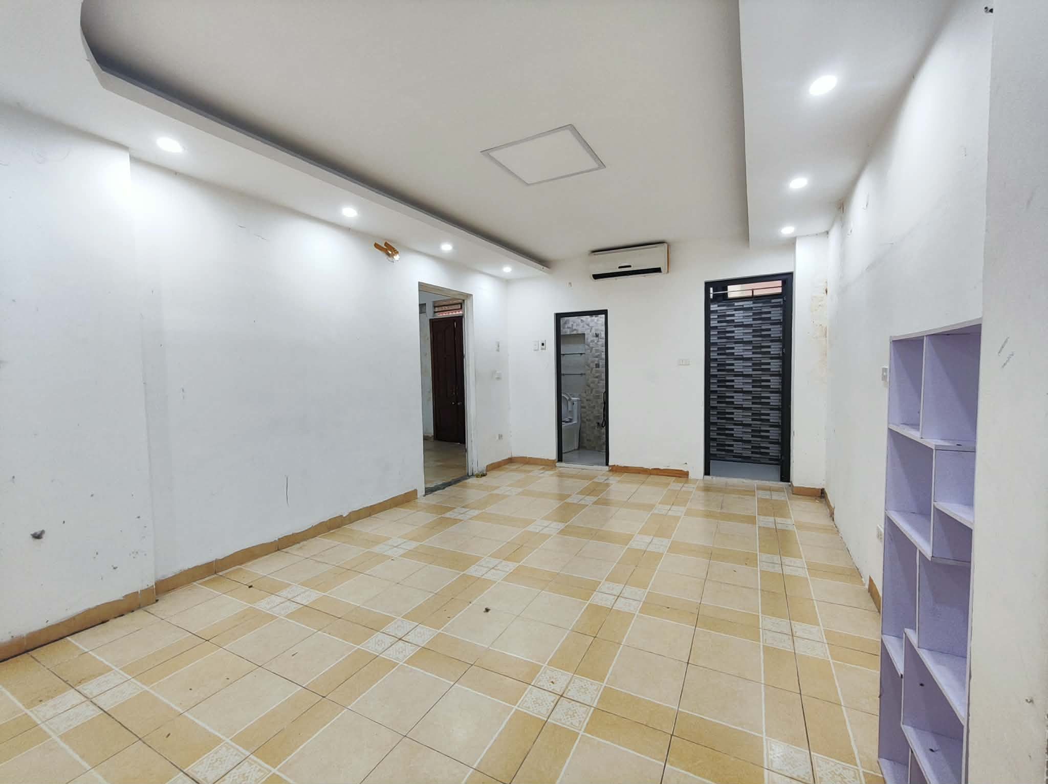 CHO THUÊ CĂN HỘ TẬP THỂ THÀNH CÔNG BA ĐÌNH, MẶT NGÕ, GẦN PHỐ, Ở, KINH DOANH
