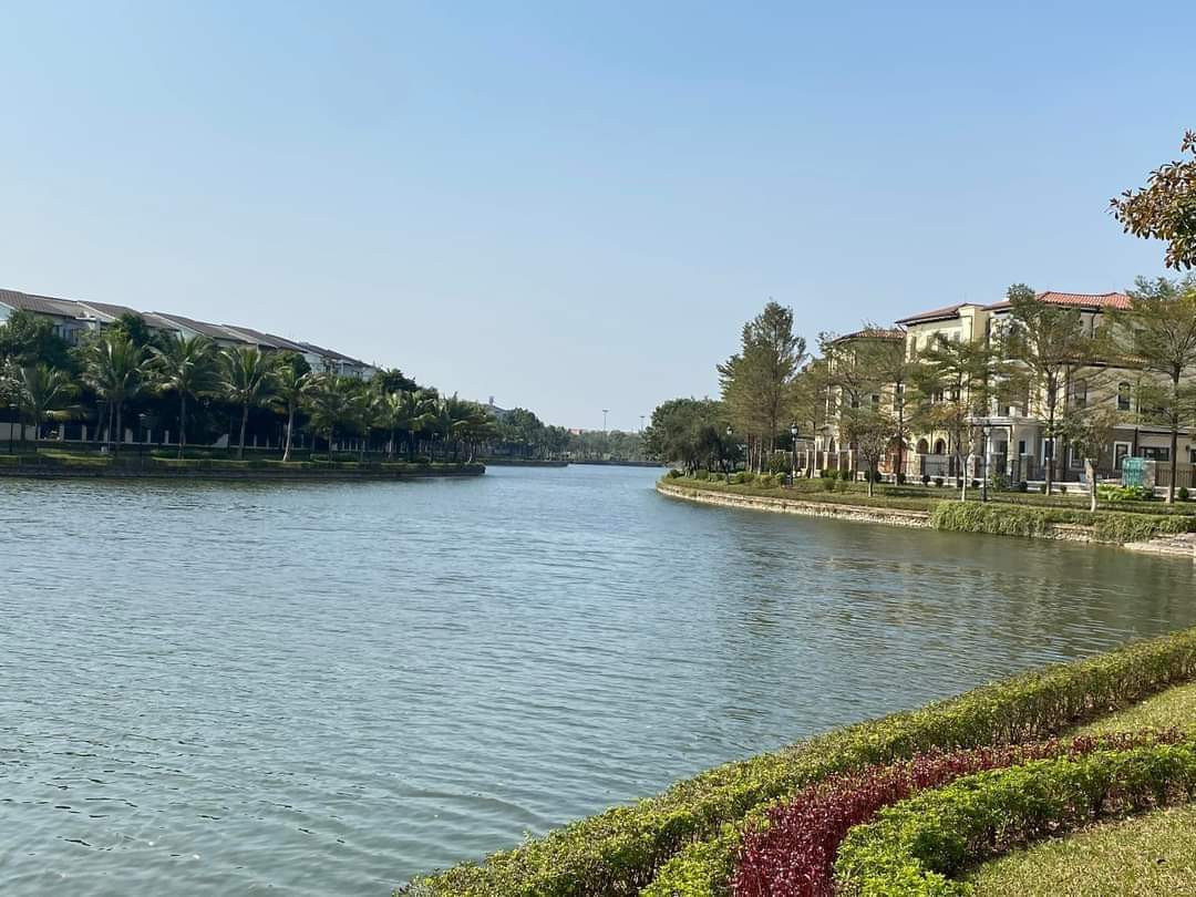 Siêu phẩm biệt thự nhà vườn 210m² full nội thất Vista Lago ngay hồ 7ha đẳng cấp, sống chuẩn resort
