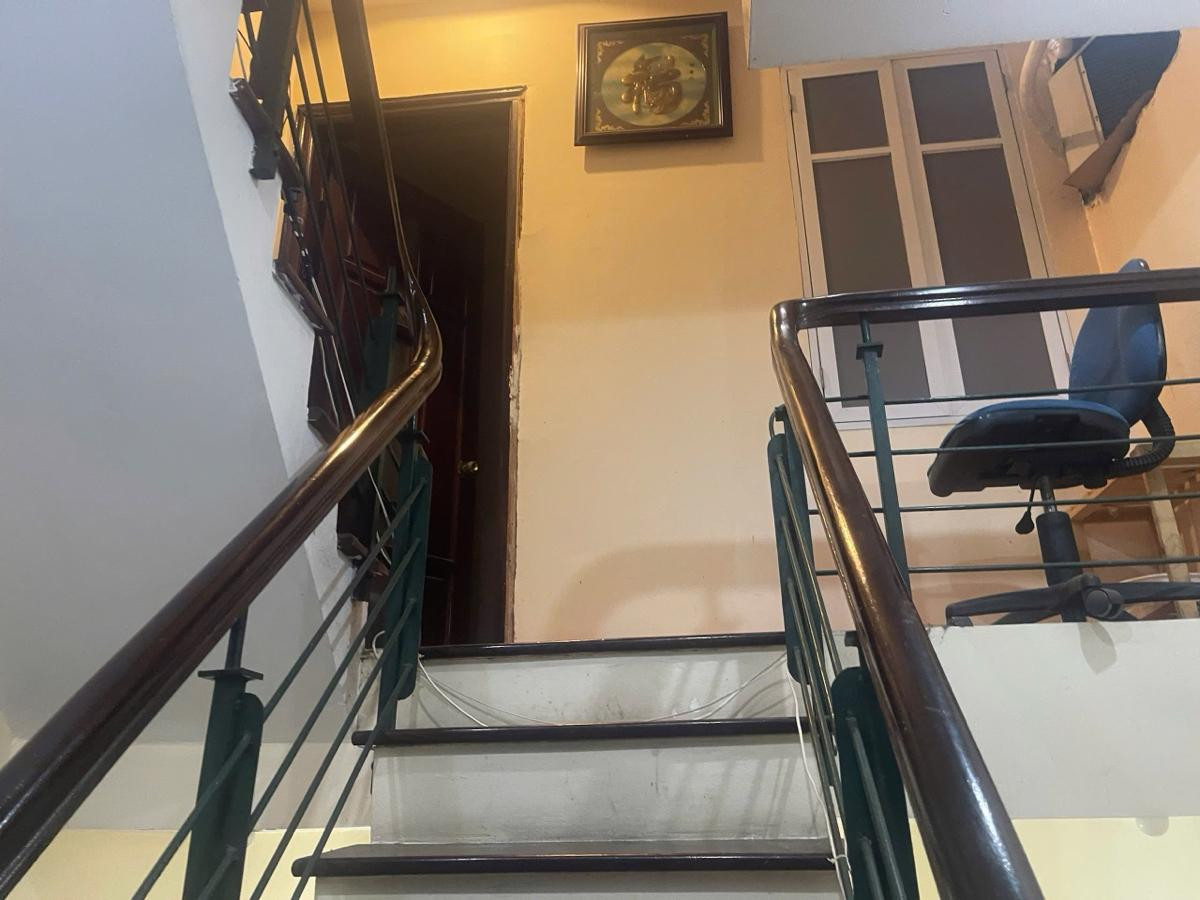 Bán nhà Đường Láng , Hà Nội, 4 ngủ, chỉ hơn 8 tỷ , giá rẻ