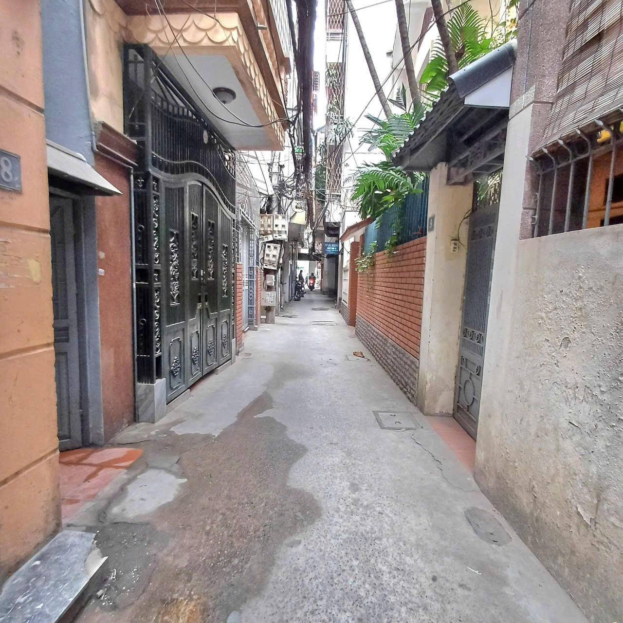 Cho Thuê Nhà Ngõ 242 Đường Láng 35M² 3 Tầng 3 Ngủ - Nội Thất CB - Giá Thuê 10,5tr