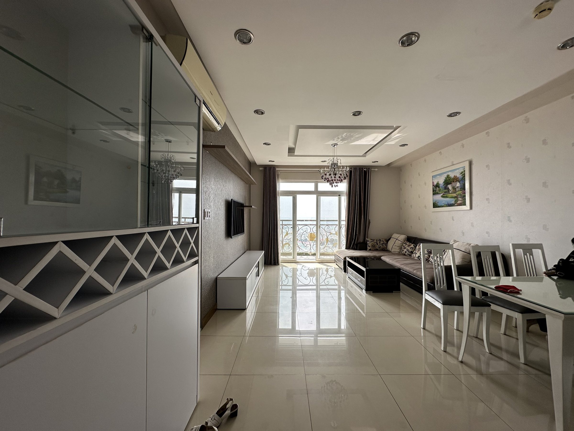 Bán Gấp Căn Hộ The Flemington Quận 11 - 116m², 3PN - Nhà Đẹp - Sổ Hồng Riêng - Giá Tốt 8.9 Tỷ