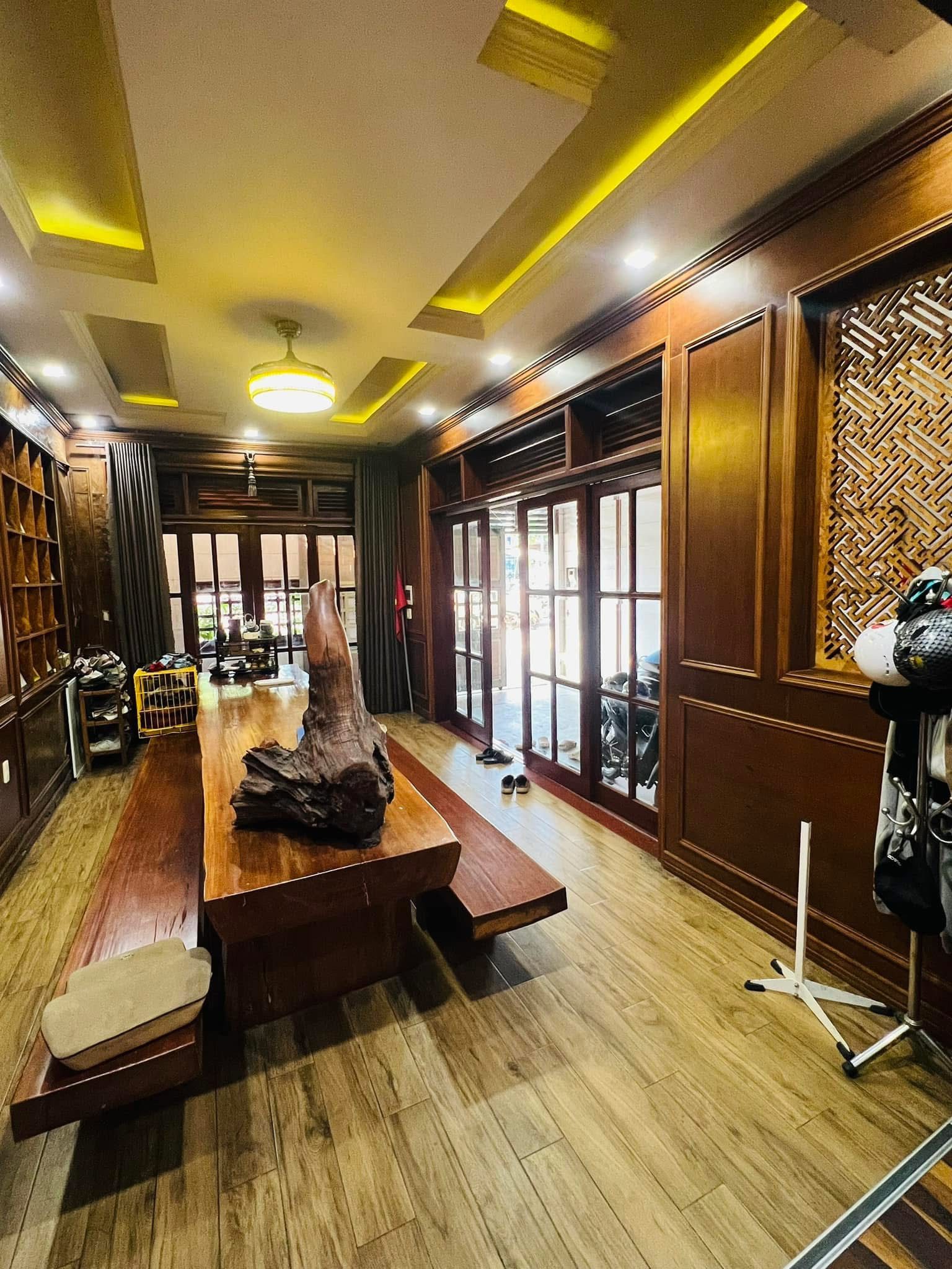 ❌ Bán biệt thự đường Lê Đại Hành, 151m2 ngang 7m, sát Ông Ích Đường - Giá 13.5 tỷ