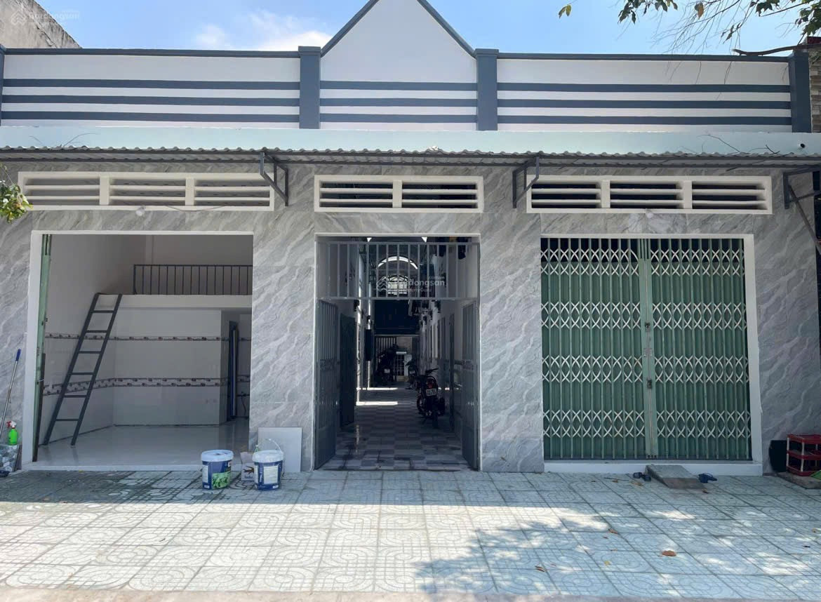 🔥 BÁN DÃY TRỌ 300M² GẦN CHỢ BÌNH CHÁNH – GIÁ CHỈ 2 TỶ 690 TRIỆU 🔥