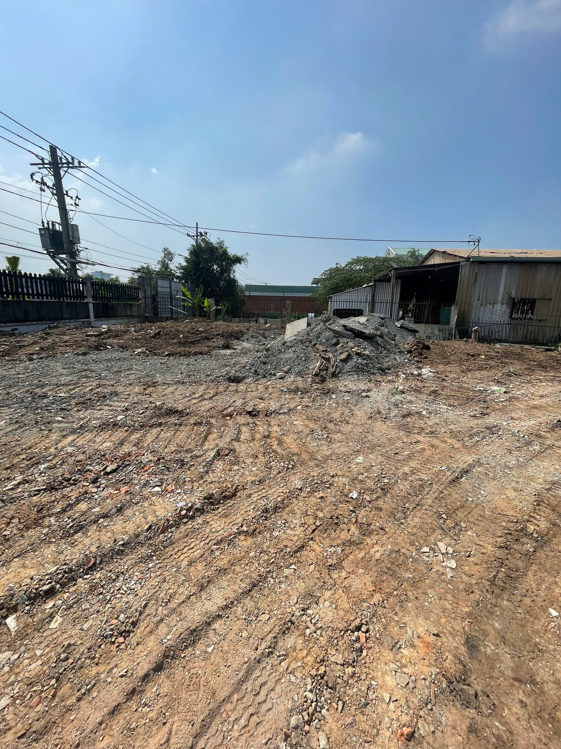 Cần bán 3080m2 (52x56) thổ vườn, mặt tiền Lê Đình Chi, Lê Minh Xuân, Bình Chánh, đất đẹp phong thủy