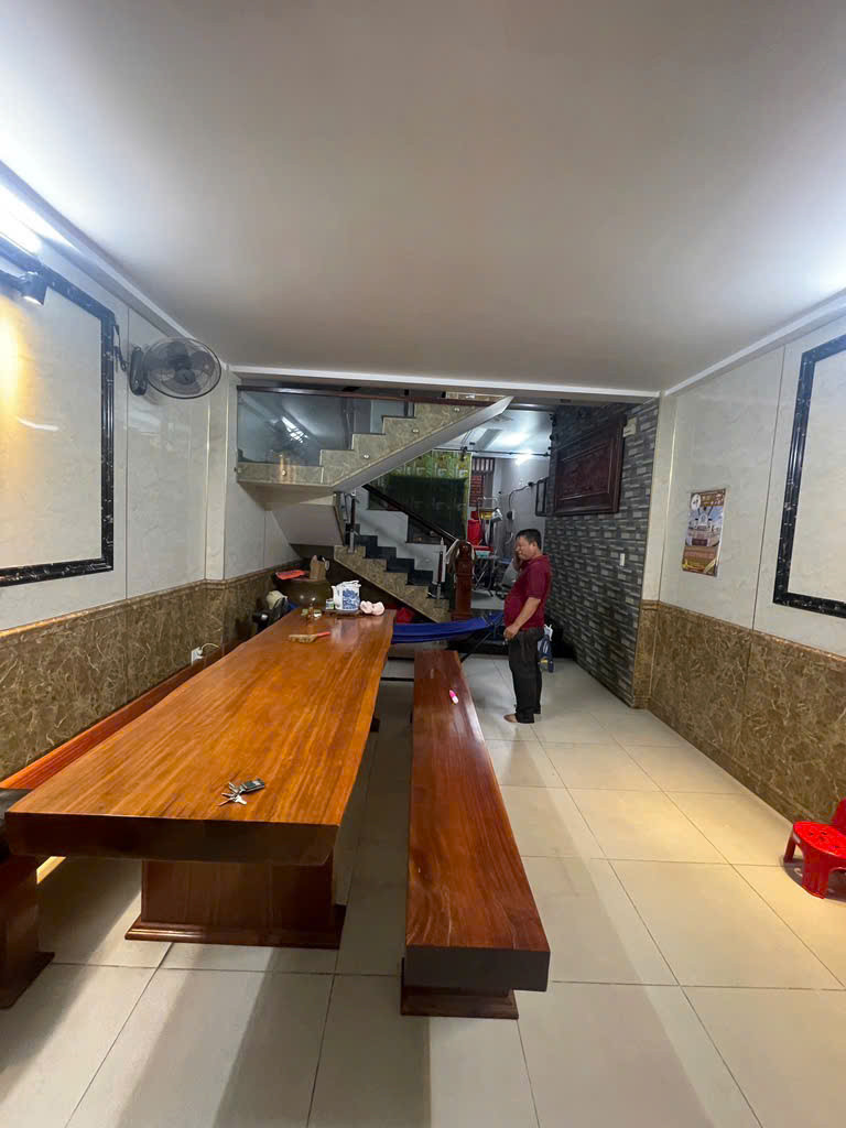 NHÀ PHỐ 4 TẦNG NỘI THẤT GỖ CĂM  XE DIỆN TÍCH 76 M²  LÊ ĐỨC THỌ PHƯỜNG 13 QUẬN GÒ VẤP
