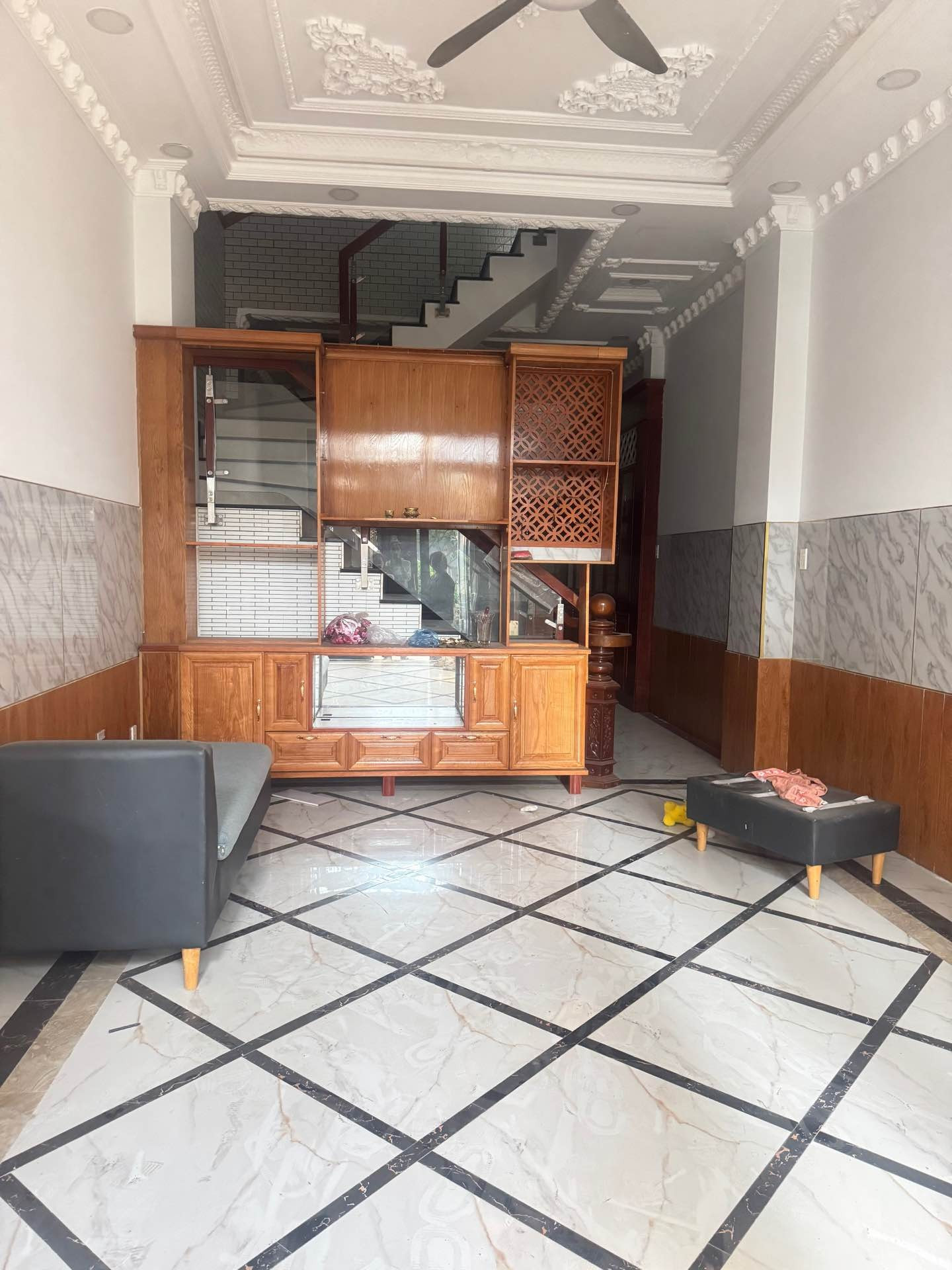 Nhà Phố 4 Tầng Diện Tích 62m2  Xe Hơi Đậu trước Nhà Thiết Kế Hiện Đại Ttrong  Khu Phân Lô Lê Đức Thọ P 13 Quận Gò Vấp