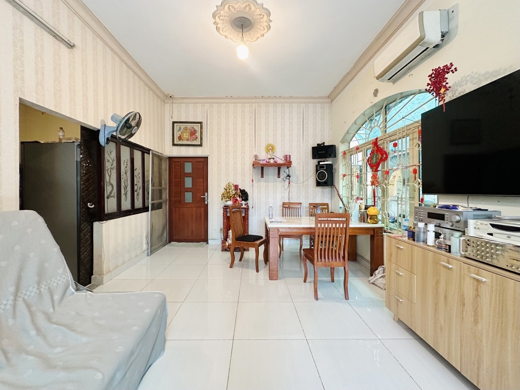 T2310 🔥🔥 Biệt thự diện tích lớn 10.5x28.5m Lê Đức Thọ xe tải tận cửa