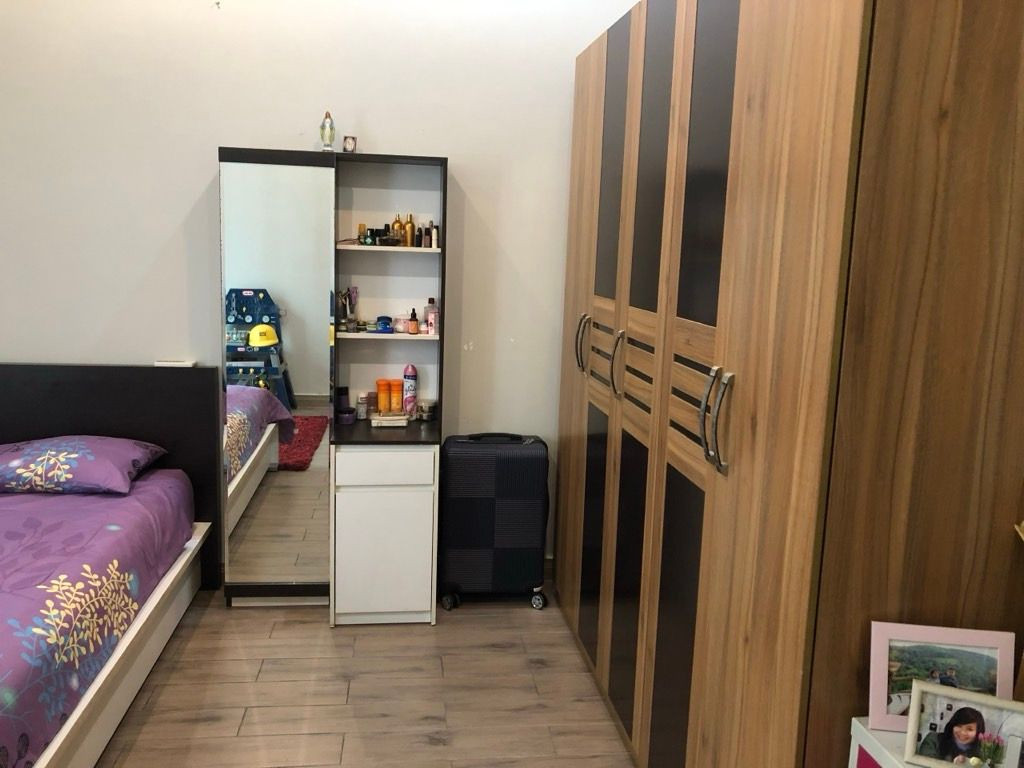 Chủ cấp bán nhà 2 tầng, sổ hồng riêng hoàng cung đầy đủ gần chợ trường học