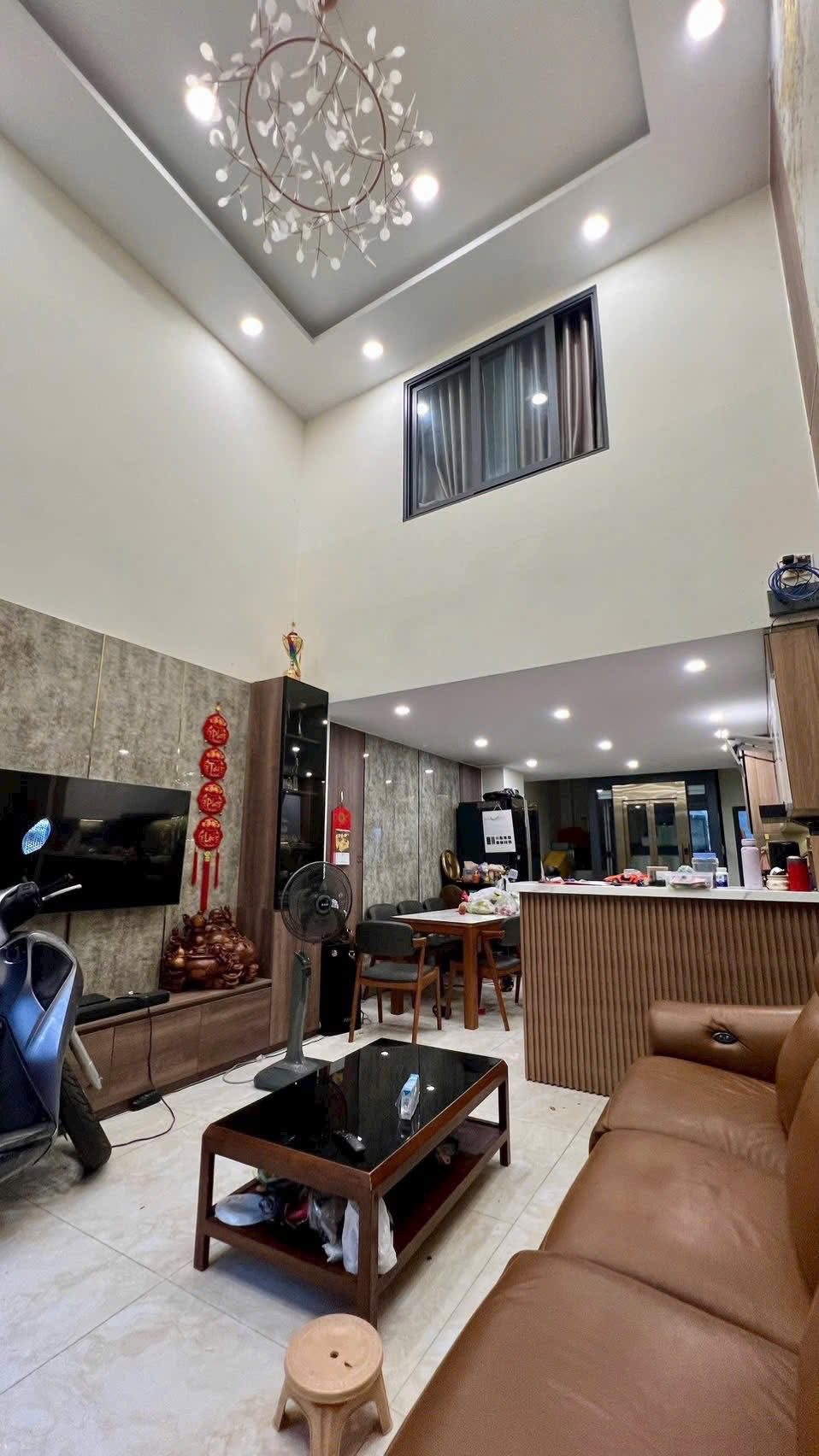 Trung tâm Gò Vấp có thang máy , nhà đẹp 3 TỶ 490 triệu đường Lê Đức Thọ 45m2 - SỔ HỒNG RIÊNG