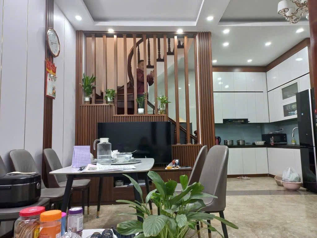Bán nhà đẹp dân xây ngõ 35 Lê Đức Thọ ô tô đỗ cổng, 40m2, thiết kế đẹp, ở ngay 8.X tỷ
