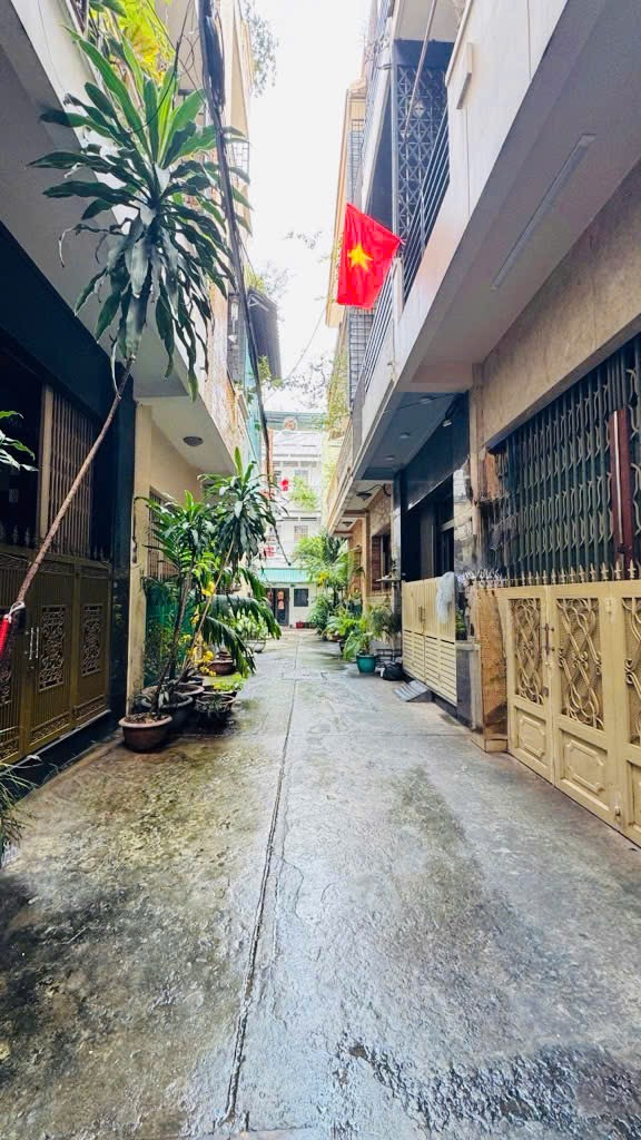 BTCT 55M2 KIÊN CỐ - LÊ HỒNG PHONG Q.5 DÀI 16M - CÁCH MẶT TIỀN 50M - 8.x TỶ