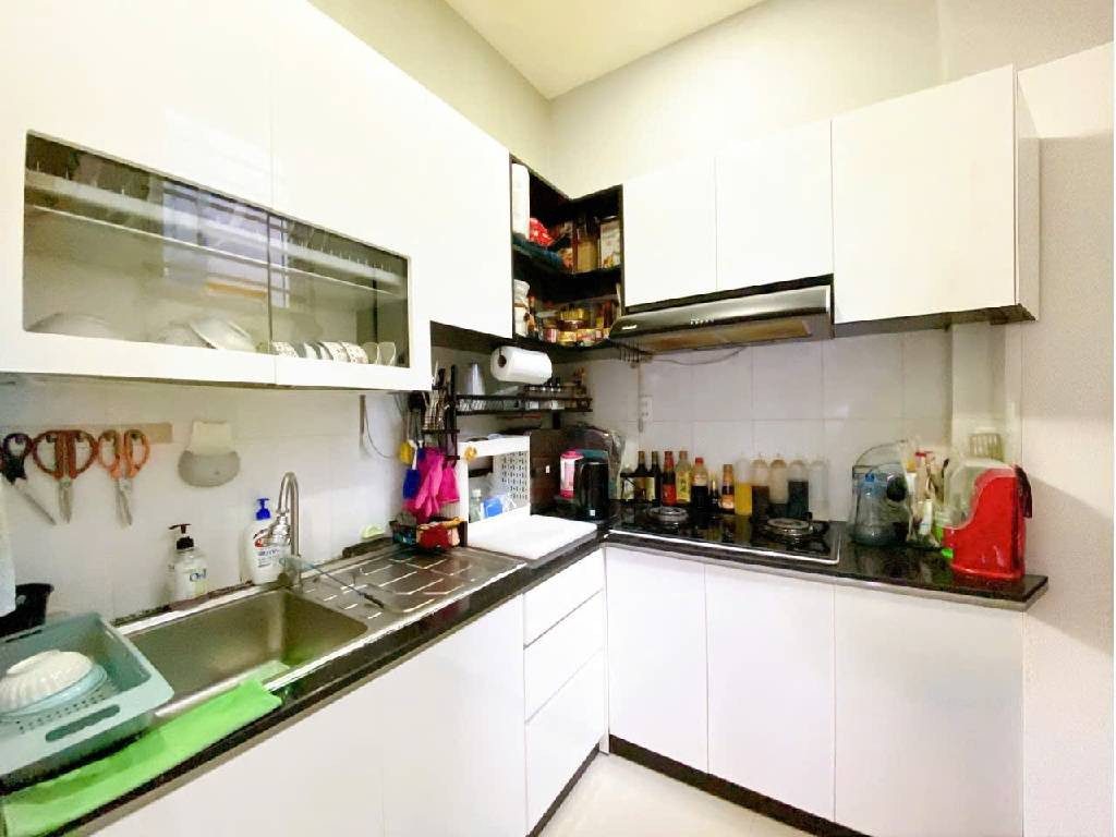 NHÀ ĐẸP LÊ HỒNG PHONG Q.10 - DT GẦN 48M2 - HẺM 3,5M THÔNG NHIỀU HƯỚNG - CHỈ TỪ 8 TỈ