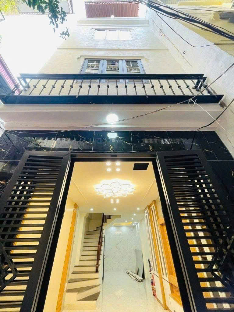 Nhà phố Lê Hồng Phong-Hà Đông, 37m2, 4 ngủ, full nội thất. Nhỉnh 8 tỷ