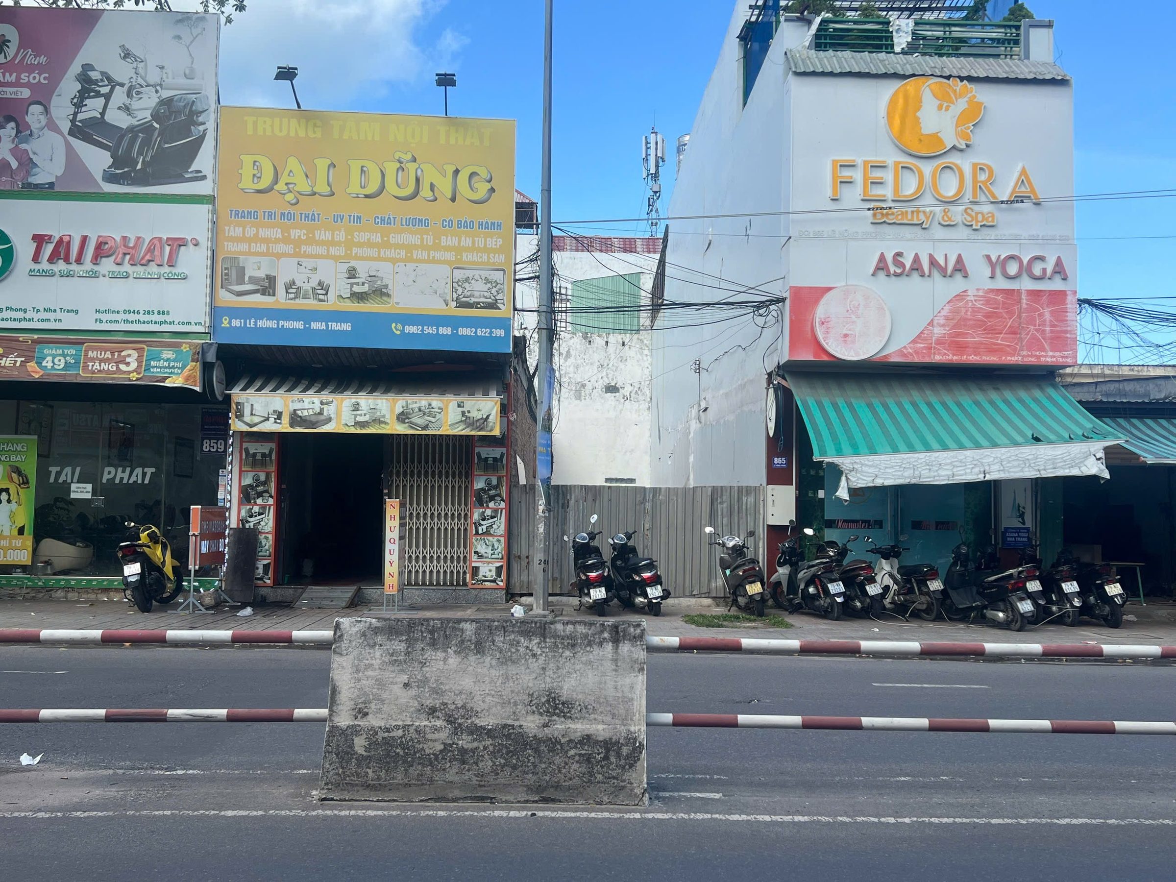Nhà mặt tiền kinh doanh đường Lê Hồng Phong, Phước Long, Nam Nha Trang

📐 Diện tích: 80m² ngang 4m 
🏠 Hiên trang nhà cấp 4 đang cho thuê 10triệu/ tháng
