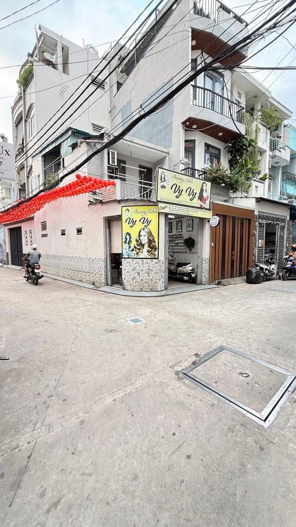 Bán nhà CHDV khu Bàu Cát Tân Bình, 128m2, Hẻm ô tô thông – Tiềm năng 2 mặt tiền - 10.8 tỷ