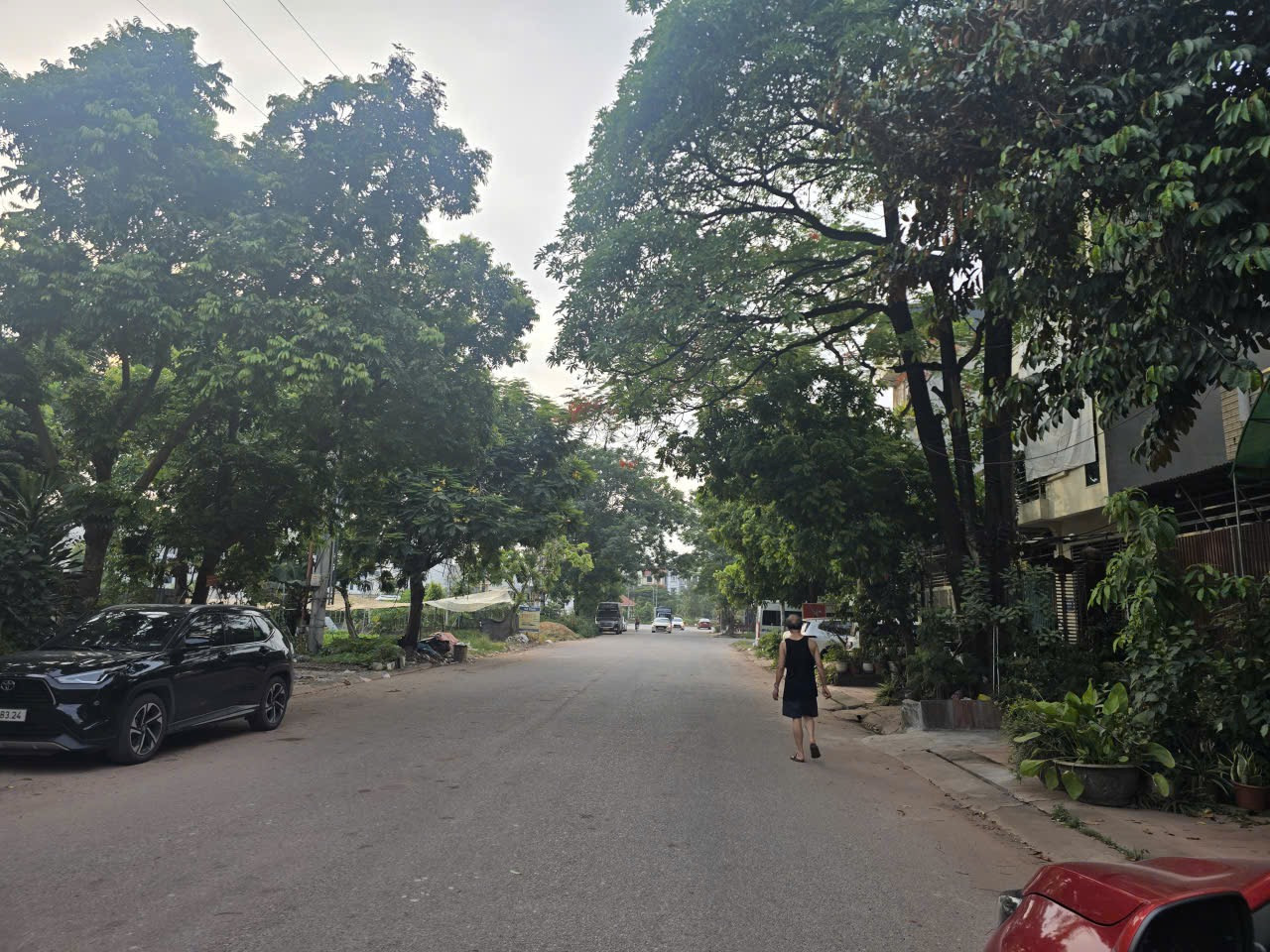 Bán đất khả lễ 1 mặt đường lê lai rộng 22m. Diện tích 81m mặt tiền 4.5m hướng tây nam. Ngay cạnh nút giao tây nam thành phố. Phường võ cường tỉnh bắc ninh