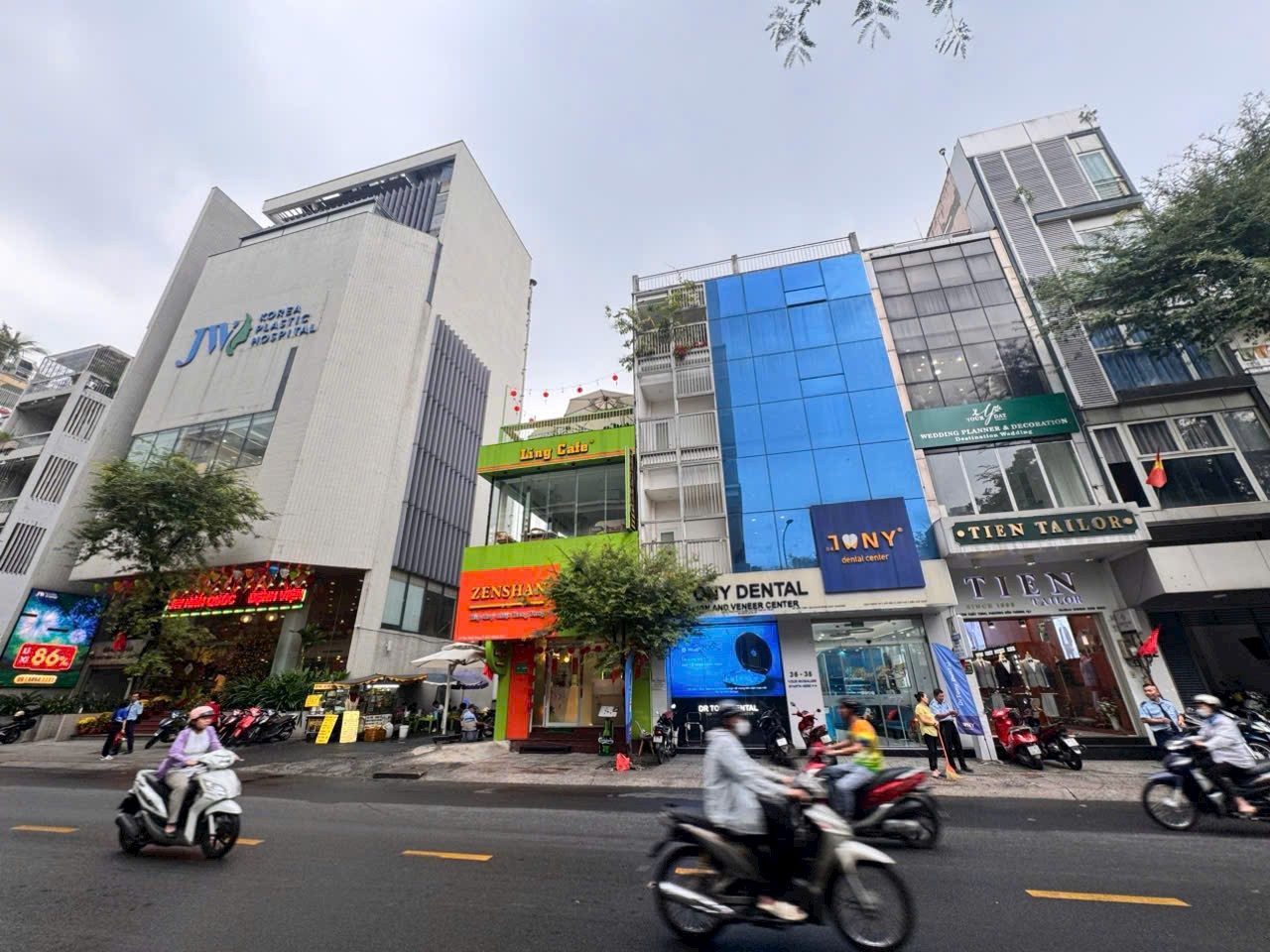 HIẾM NGANG LỚN 8M*20M- BÁN NHÀ MẶT TIỀN KD Đ.TÔN THẤT TÙNG,P.PHẠM NGŨ LÃO, QUẬN 1- HĐT ĐỀU 200TR/TH- 093.86.76.685 GIANG GIANG