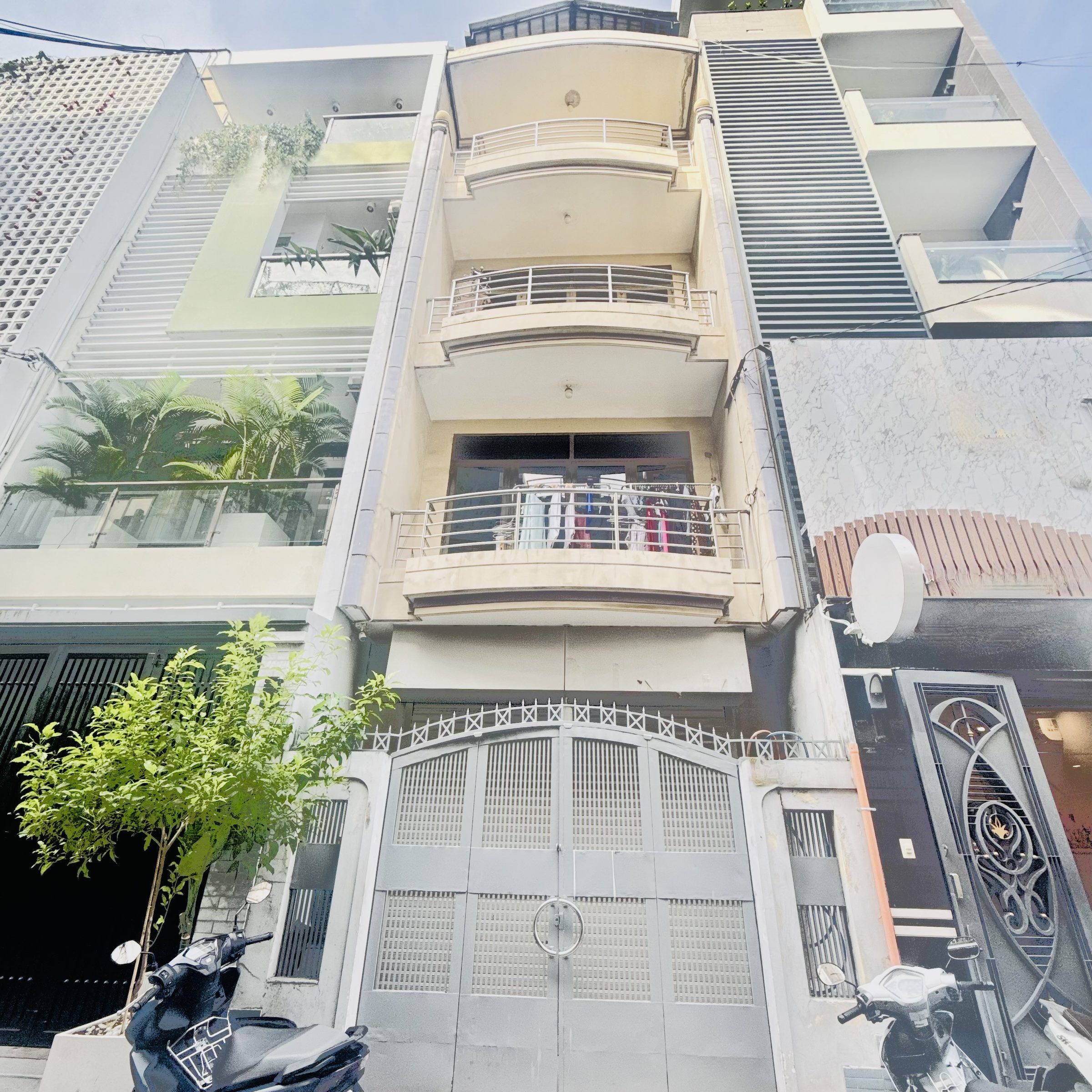 CĂN NHÀ LỘC LÁ CHO DÂN KINH DOANH - TẢI ĐỖ CỬA - 68M2, 5 TẦNG - CHIẾU TƯỚNG CHỢ TÂN BÌNH - 15.8 TỶ