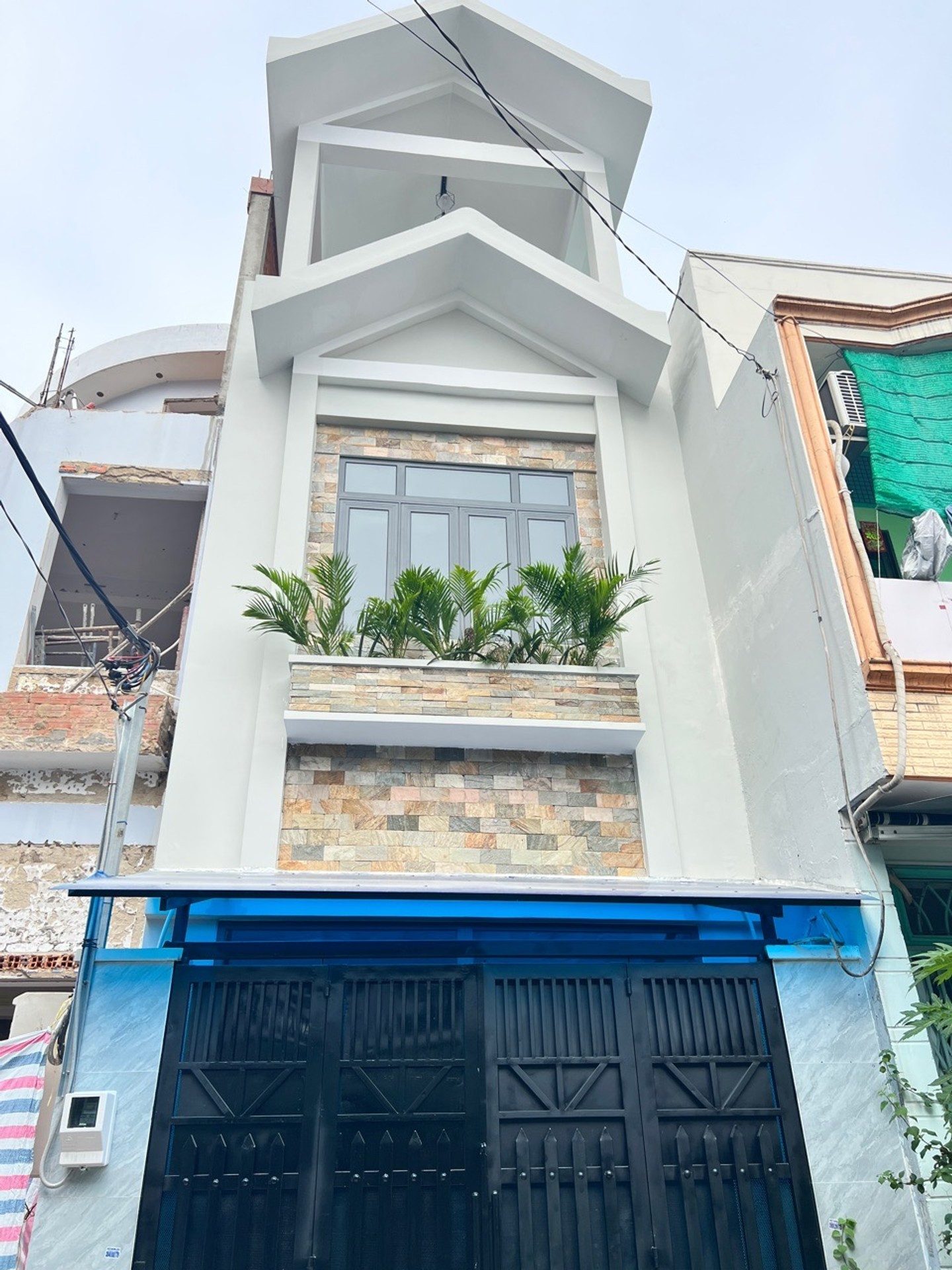[ TÂN PHÚ ] LÊ NGÃ GIÁP SÁT TÂN BÌNH, QUẬN 10, QUẬN 11 -  HẺM XE HƠI TRÁNH NHAU  -  NHÀ MỚI ĐẸP Ở NGAY - 55M2 CHỈ NHỈNH 8 TỶ 🍀