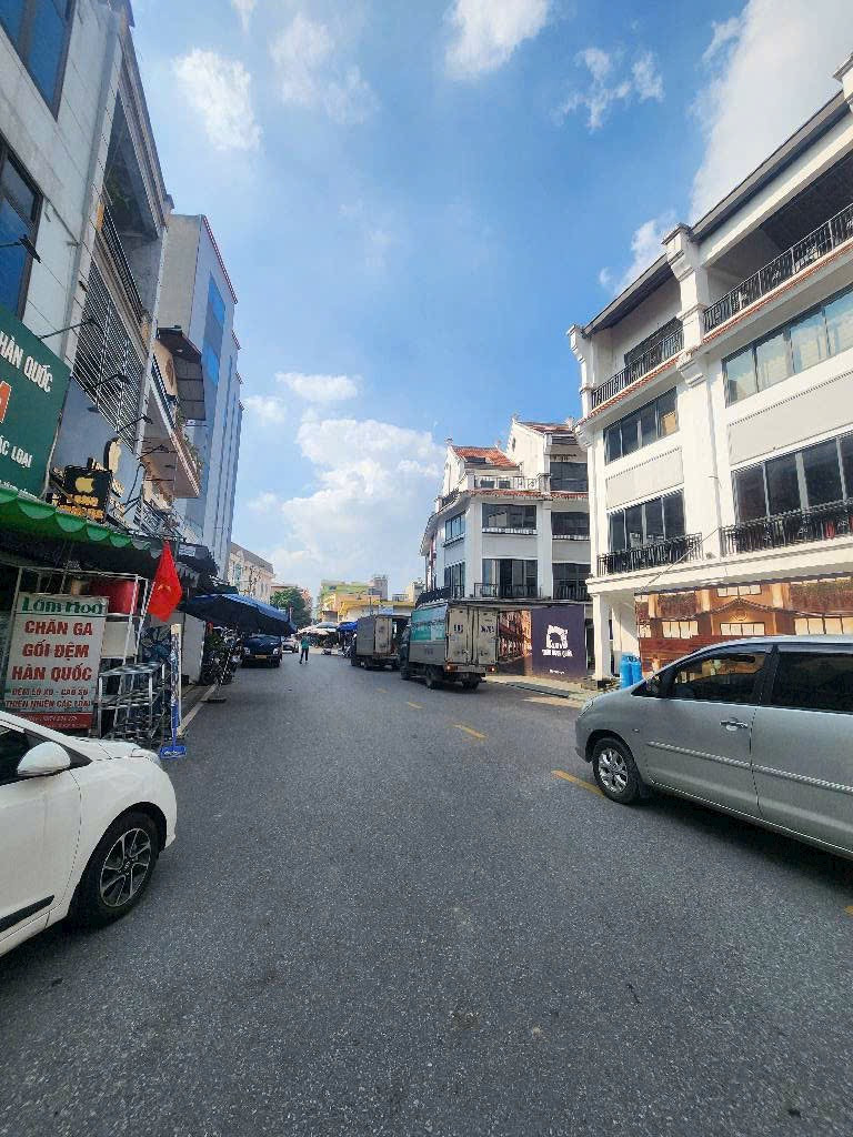 BÁN GẤP NHÀ MẶT PHỐ CHỢ GẠO TỪ SƠN - KINH DOANH VÔ ĐỊCH- ĐẦU TƯ SINH LỜI - Ở SƯỚNG