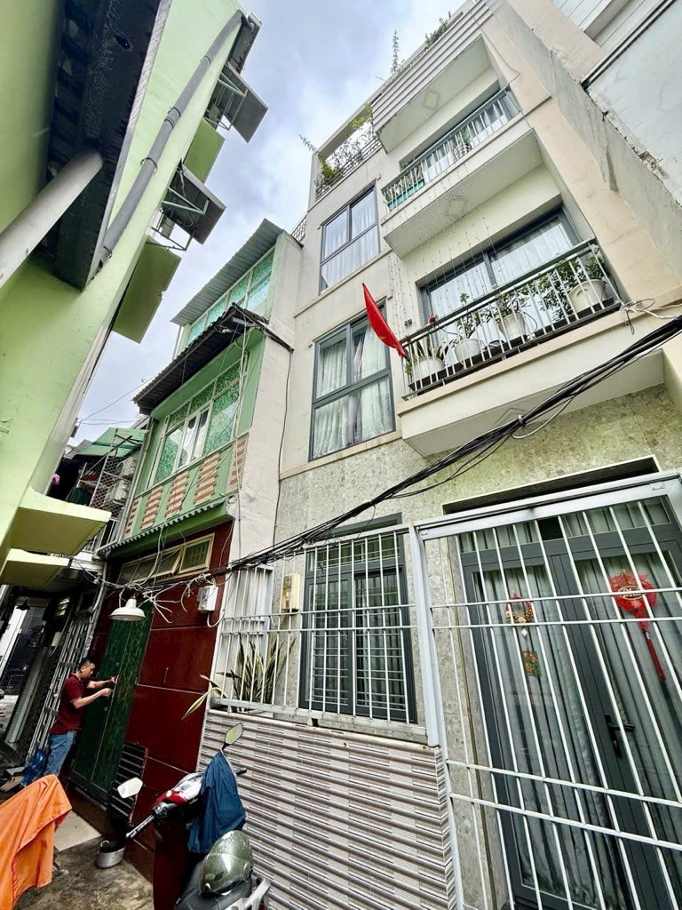 Bán gấp nhà 4 tầng Lê Quang Định, Bình Thạnh, DT 25,8m², 3PN, hẻm 3m, giá 4,55 tỷ