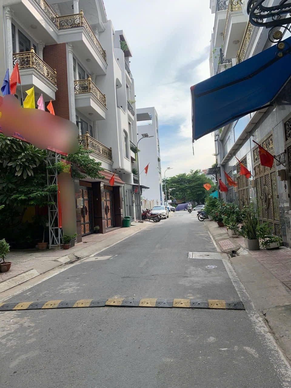 Lê Quang Định Bình Thạnh | 80m² ngang 5.5m | Xe hơi đỗ cửa, sát mặt tiền 10m | 4 tầng BTCT 6PN | Nhỉnh 9 tỷ