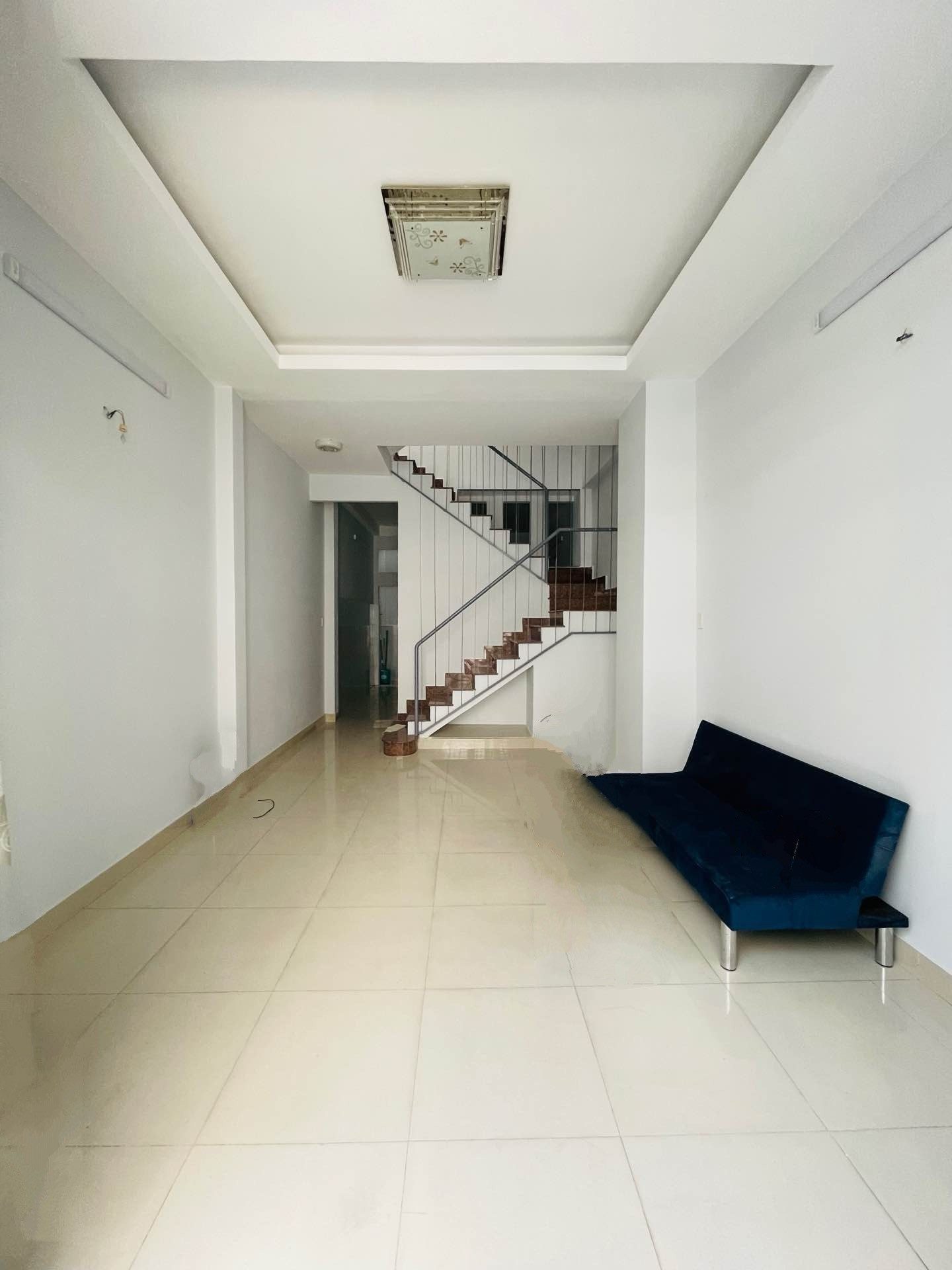 Bán nhà gần BX MIỀN TÂY,3 TẦNG(56m2)ÔTÔ ĐỖ CỬA GIÁ 6.65 TỶ(140326)