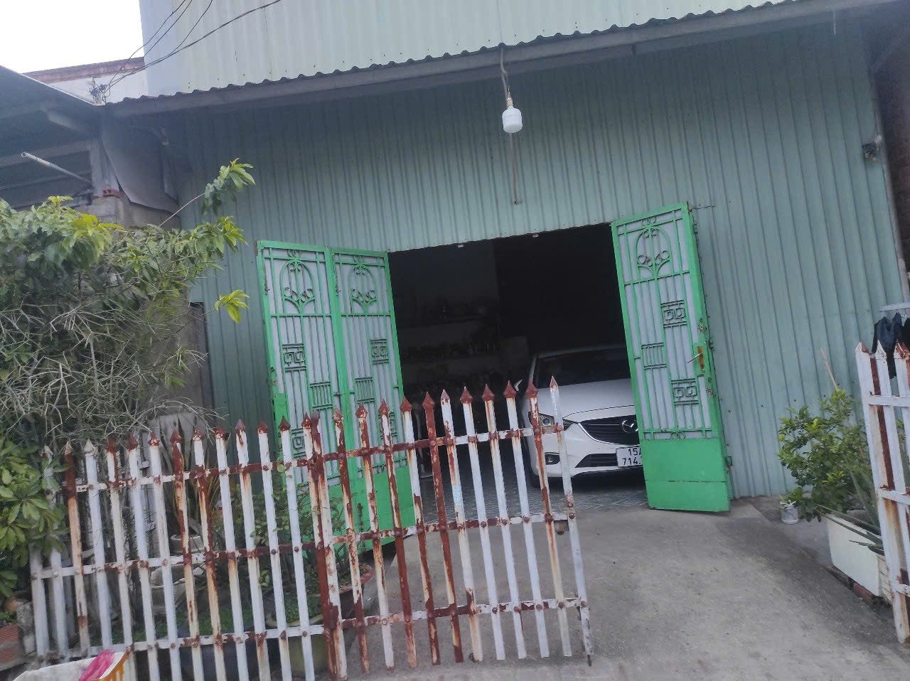 CẦN BÁN GẤP NHÀ CHÍNH CHỦ HẺM XE TẢI THÔNG KINH DƯƠNG VƯƠNG - HỒ HỌC LÃM-VÕ VĂN KIỆT, GẦN CHỢ -TRƯỜNG HỌC CẤP 1,2,3 CÁCH SIÊU THỊ AEON  BÌNH TÂN 3 KM