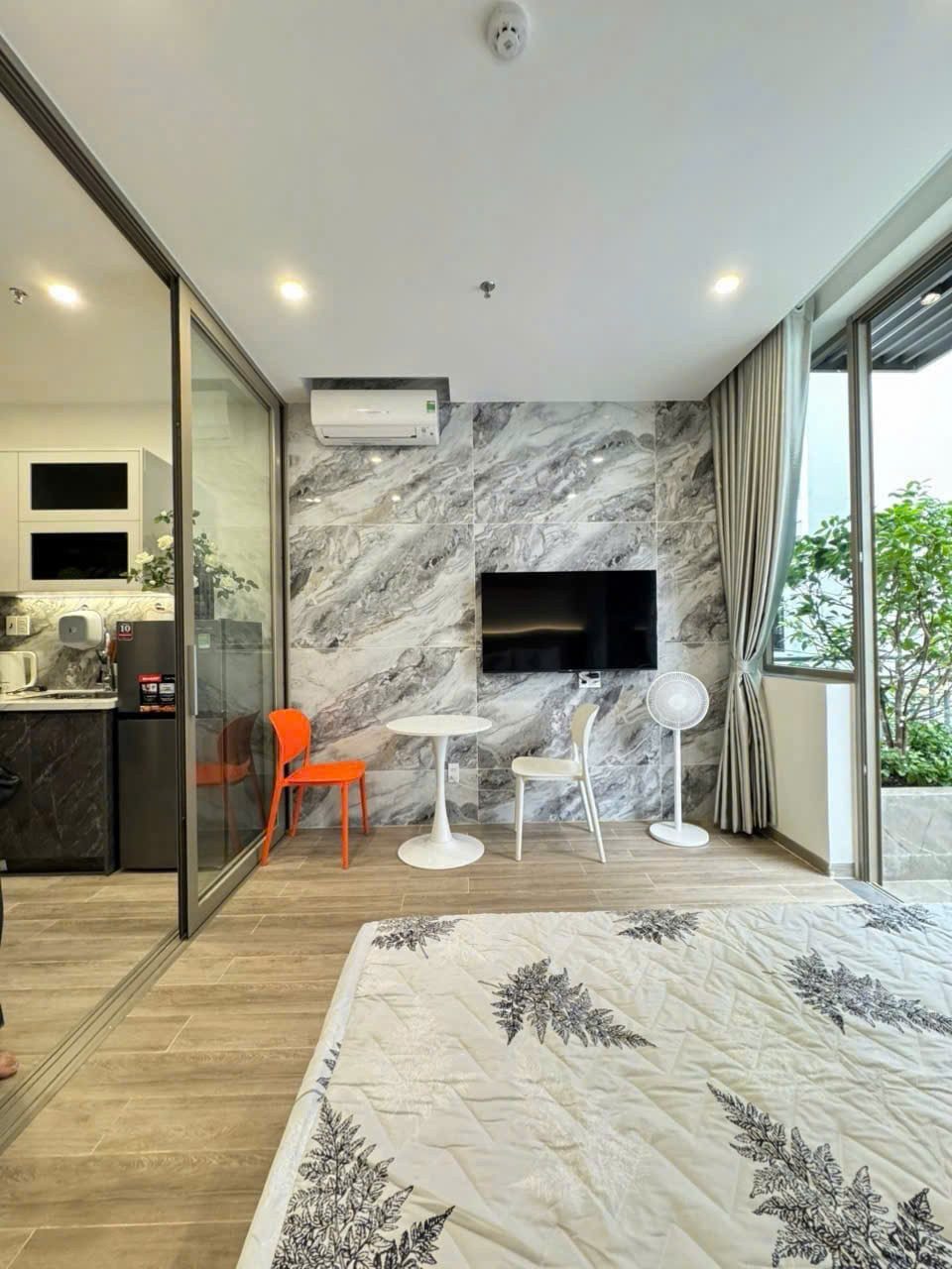 NHÀ 4 TẦNG MT LÊ THANH NGHỊ, ĐOẠN GẦN PHAN ĐĂNG LƯU, 71M2 NGANG 5M, GIÁ 18 TỶ