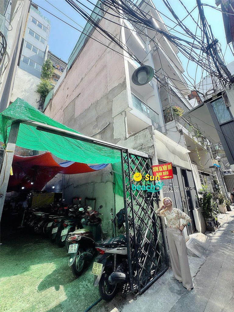CHÍNH CHỦ CHÀO BÁN ĐẤT - HXH ĐƯỜNG LÊ THÁNH TÔN, QUẬN 1 - GIANG GIANG: 0938676685