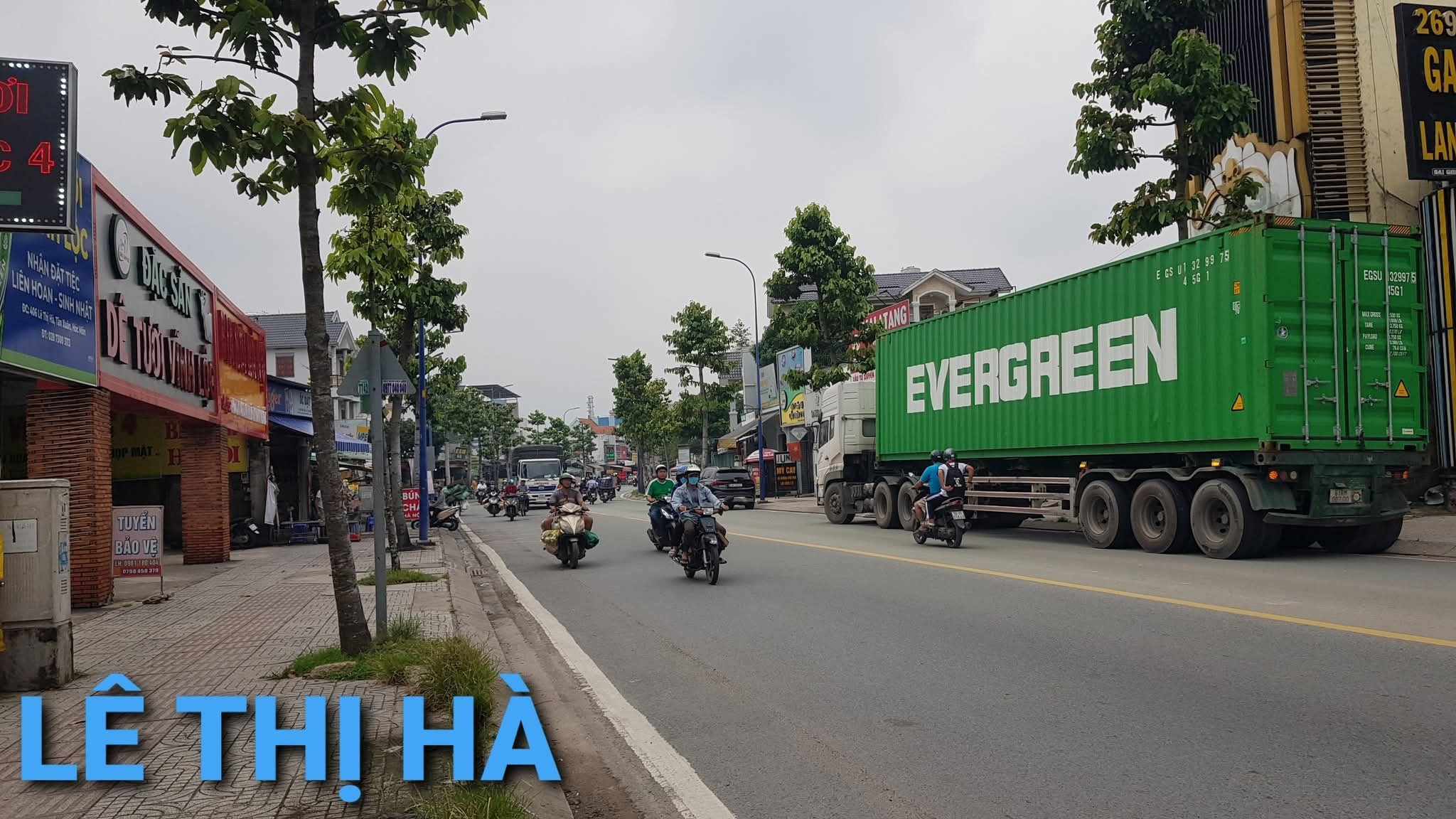 Bán đất 3758.2m² ngang 50x80m giá 175 tỷ Xã Hóc Môn