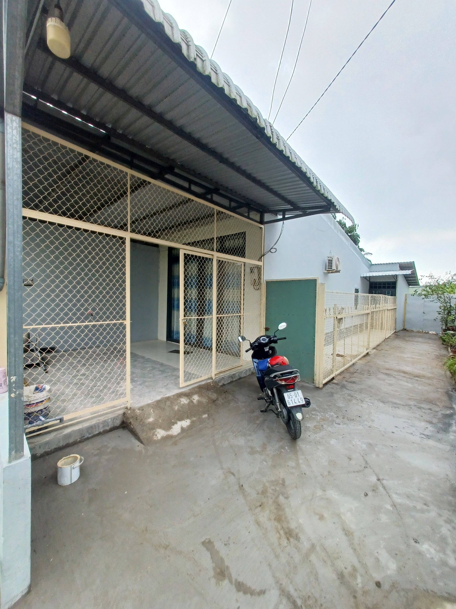[BÁN GẤP] NHÀ SỔ HỒNG RIÊNG HÓC MÔN - ĐƯỜNG 4M - GIÁ CHỈ 600 TRIỆU