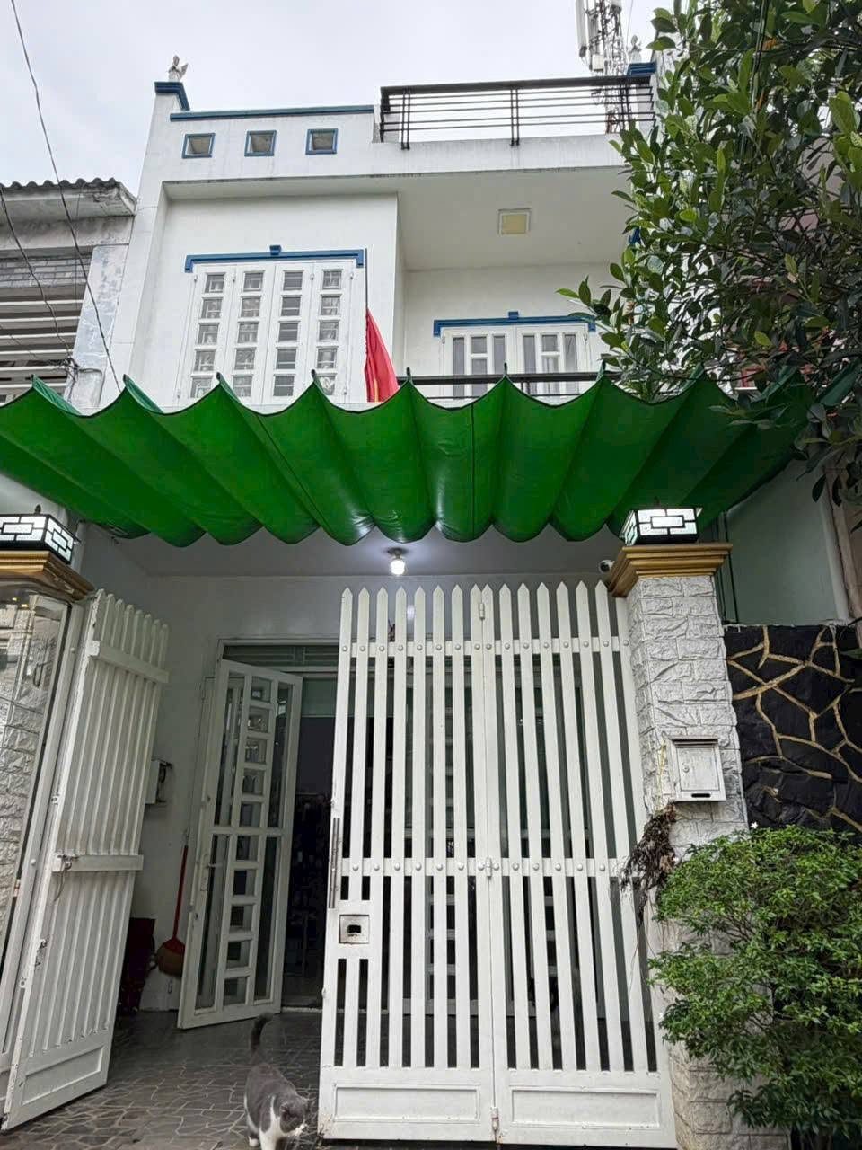 NHÀ SÁT MẶT TIỀN LÊ THỊ RIÊNG – HẺM 10M XE HƠI TRÁNH – 5x20m 4PN – CHỈ 4,5 TỶ TL