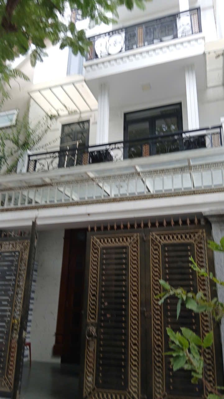 Bán nhà 86.7m² có sẵn 86,7m² thổ cư ngang 5m giá 10.5 tỷ tại Đường Lê Thiết Hùng Phường Nam Nha Trang