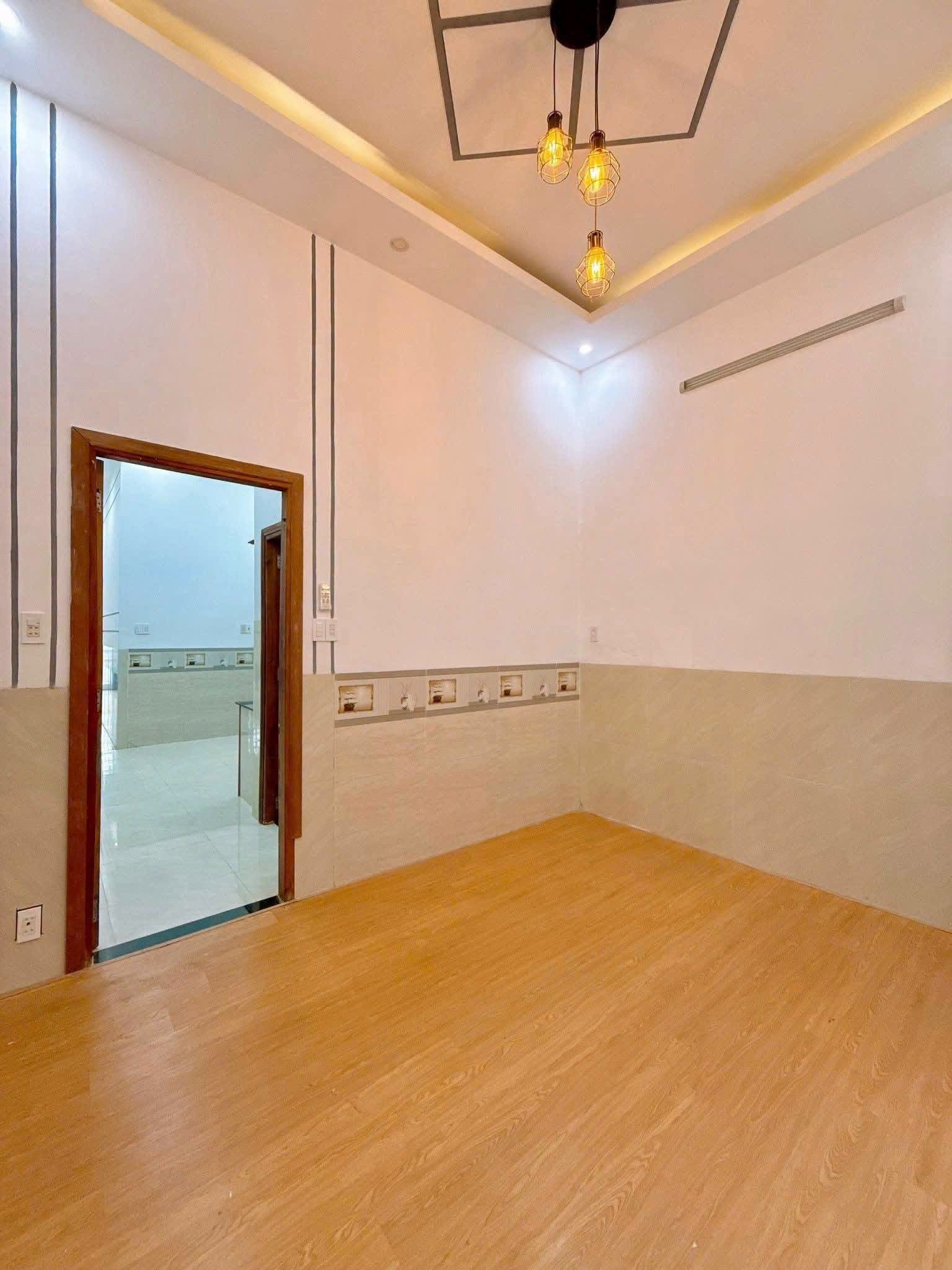 NHÀ TRỆT RỘNG RÃI MỚI ĐẸP GIÁ TỐT NGAY TRUNG TÂM THỊ TRẤN CỦ CHI