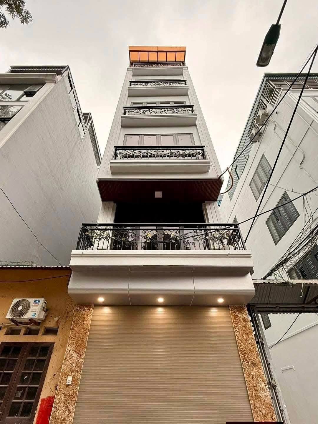 Bán nhà ngõ 192 Lê Trọng Tấn - Định Công, lô góc, 6 tầng thang máy, ô tô qua nhà, 50m2, 11 tỷ