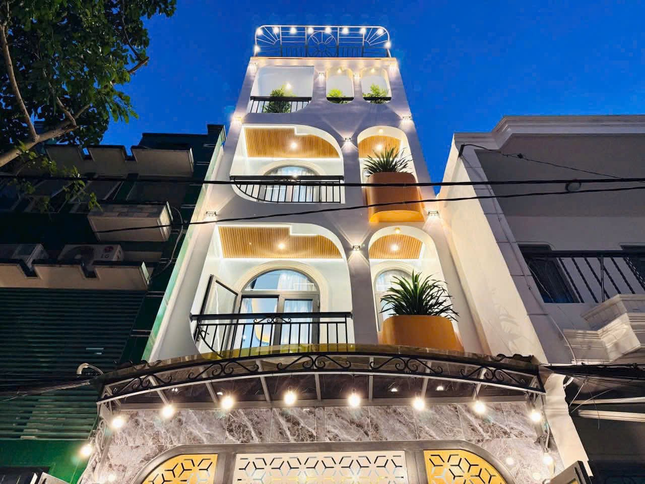 Cần bán gấp nhà 43m² đường Lê Văn Duyệt, P3, Bình Thạnh. Xây 4tầng, hẻm 4m, giá 3tỷ 760