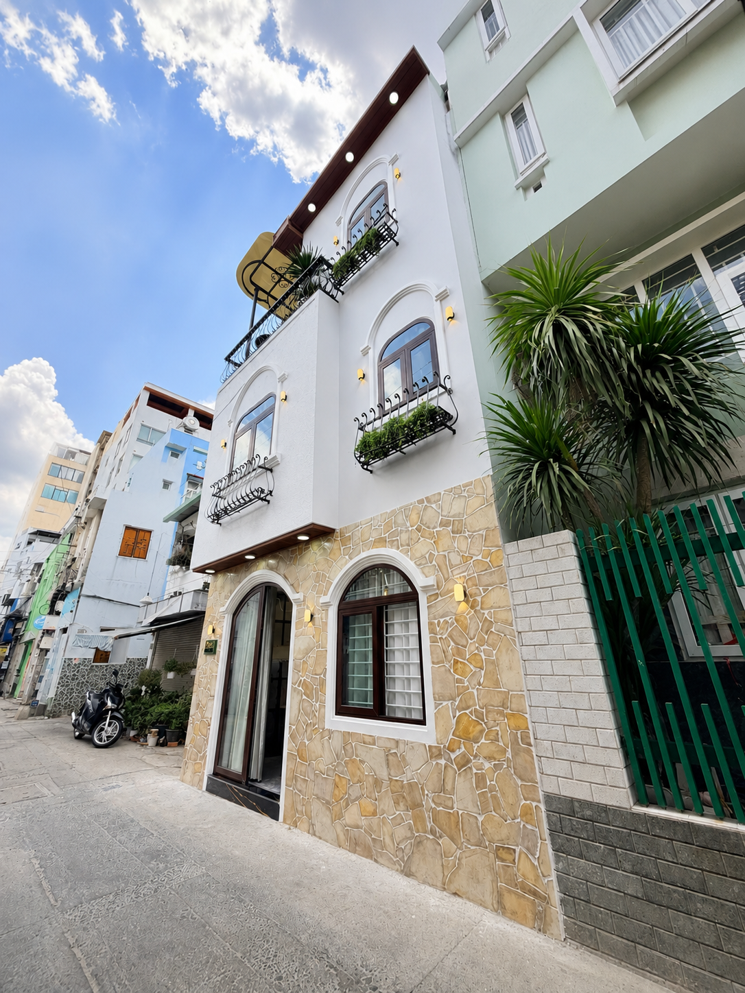 Bán Nhà riêng 22.6m² thổ cư 22.6m² giá 5.65 tỷ tại Đường Lê Văn Duyệt Phường Bình Thạnh TP. Hồ Chí Minh , sổ hồng riêng, hoàn công đầy đủ, công chứng ngay