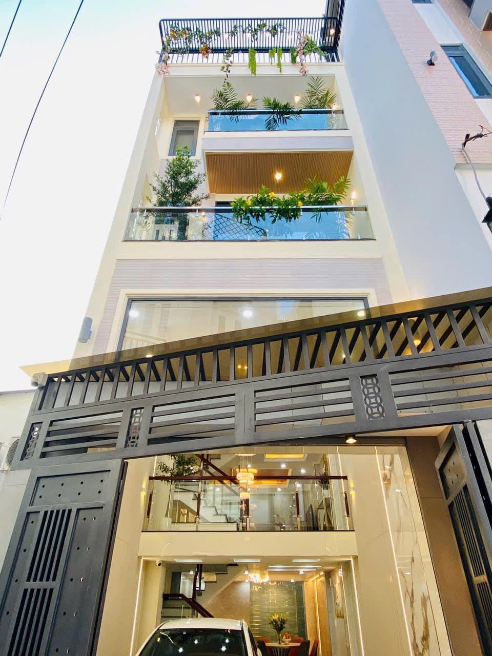 Bán nhà sát Quận 1! Lê Văn Duyệt, P1, Bình Thạnh, DT 76m2, giá 3 tỷ 550, cho thuê 26tr/th, sổ sẵn