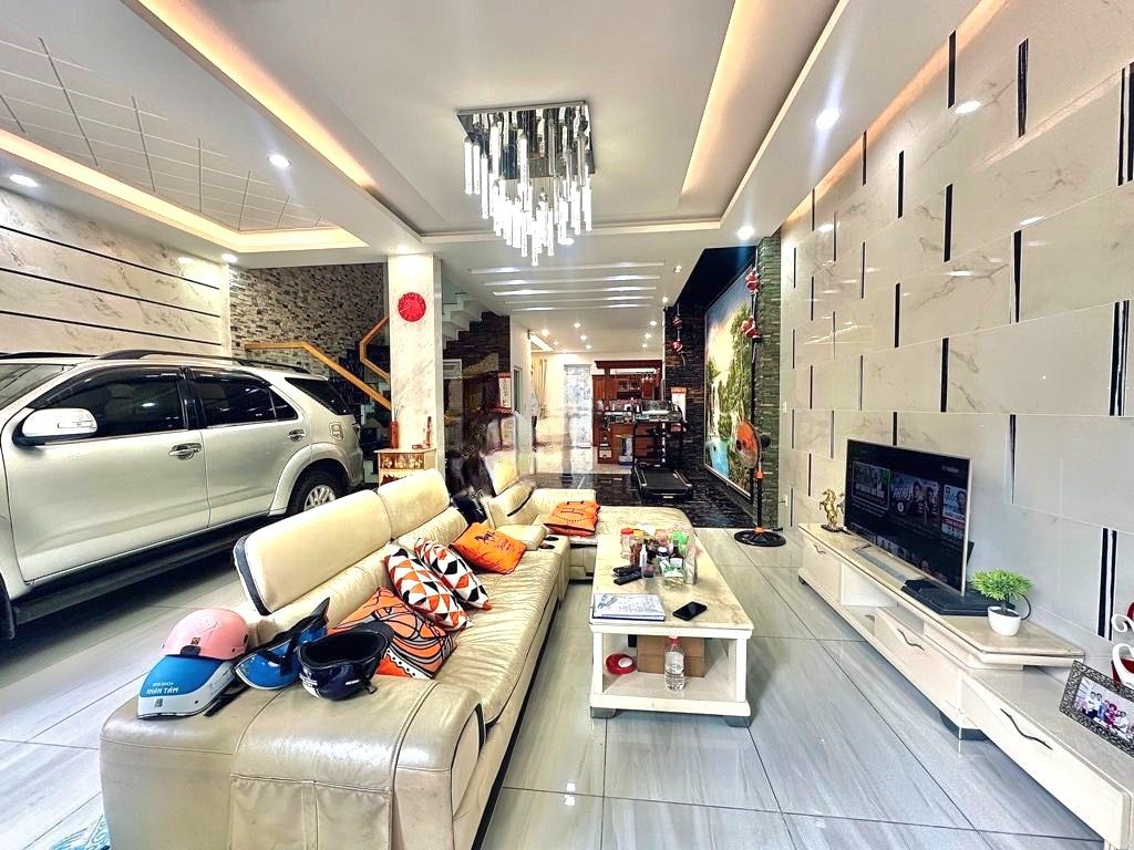 VILLA SÀI THÀNH SÁT LÊ VĂN QUỚ.I - NGÃ TƯ 4 XÃ - ĐƯỜNG TẢI NHỰA - ( BẢY X22M )