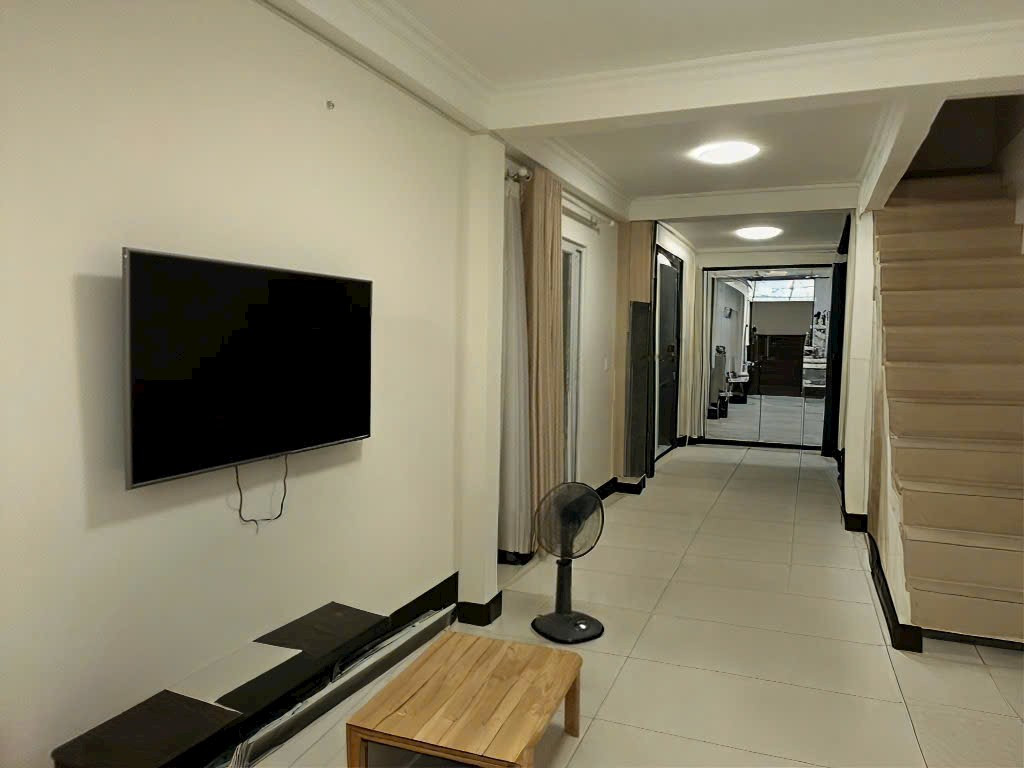 Phú nhuận gấp bán, giáp q3