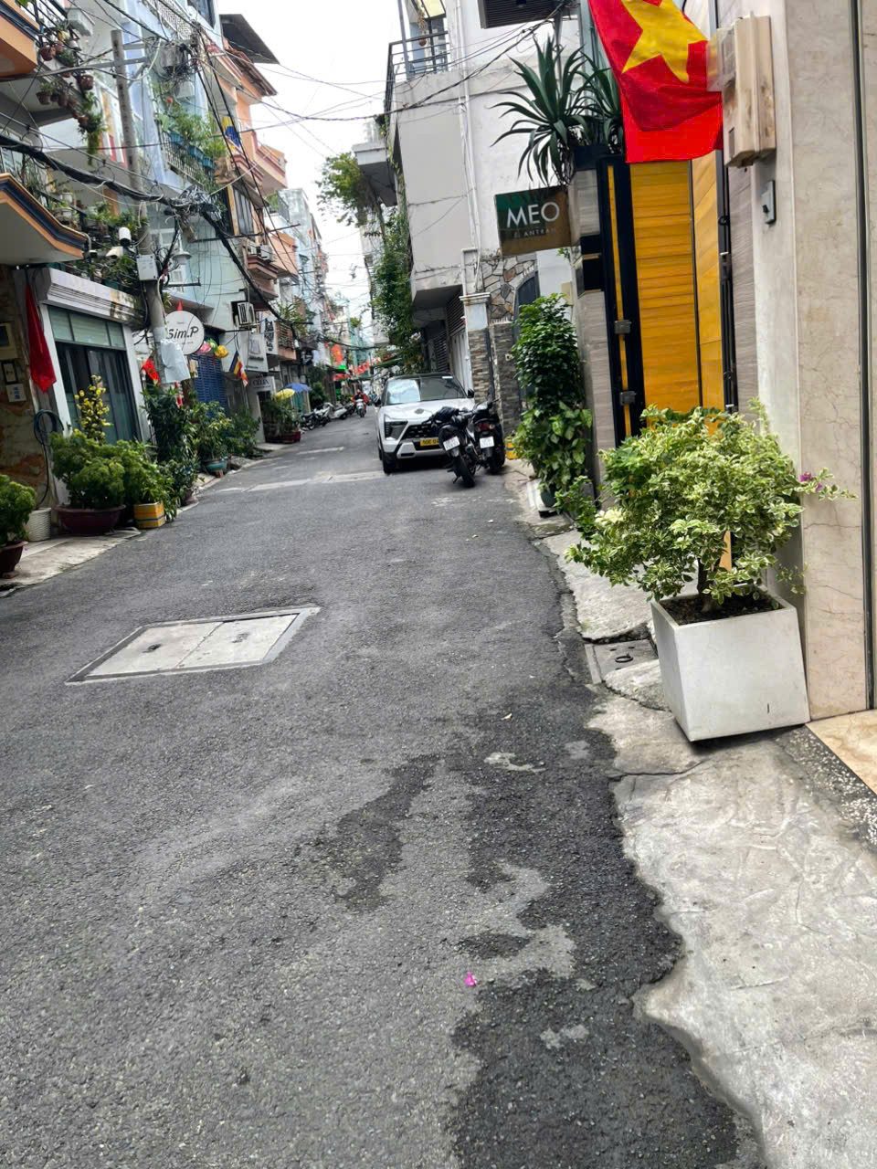 BÁN NHÀ  HUỲNH VĂN BÁNH, PHÚ NHUẬN - 43m² (3.5×12)
 2 TẦNG.