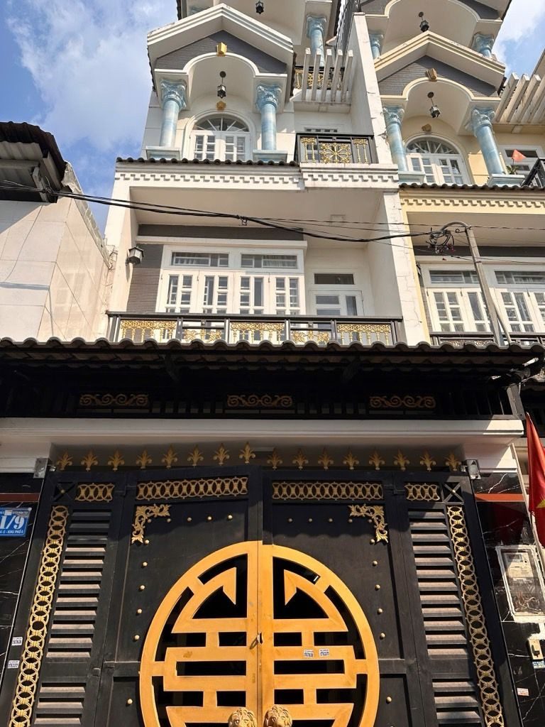 Nhà đẹp bình tân. Khu dân cư đông. Gần trường tiểu học kim đồng.