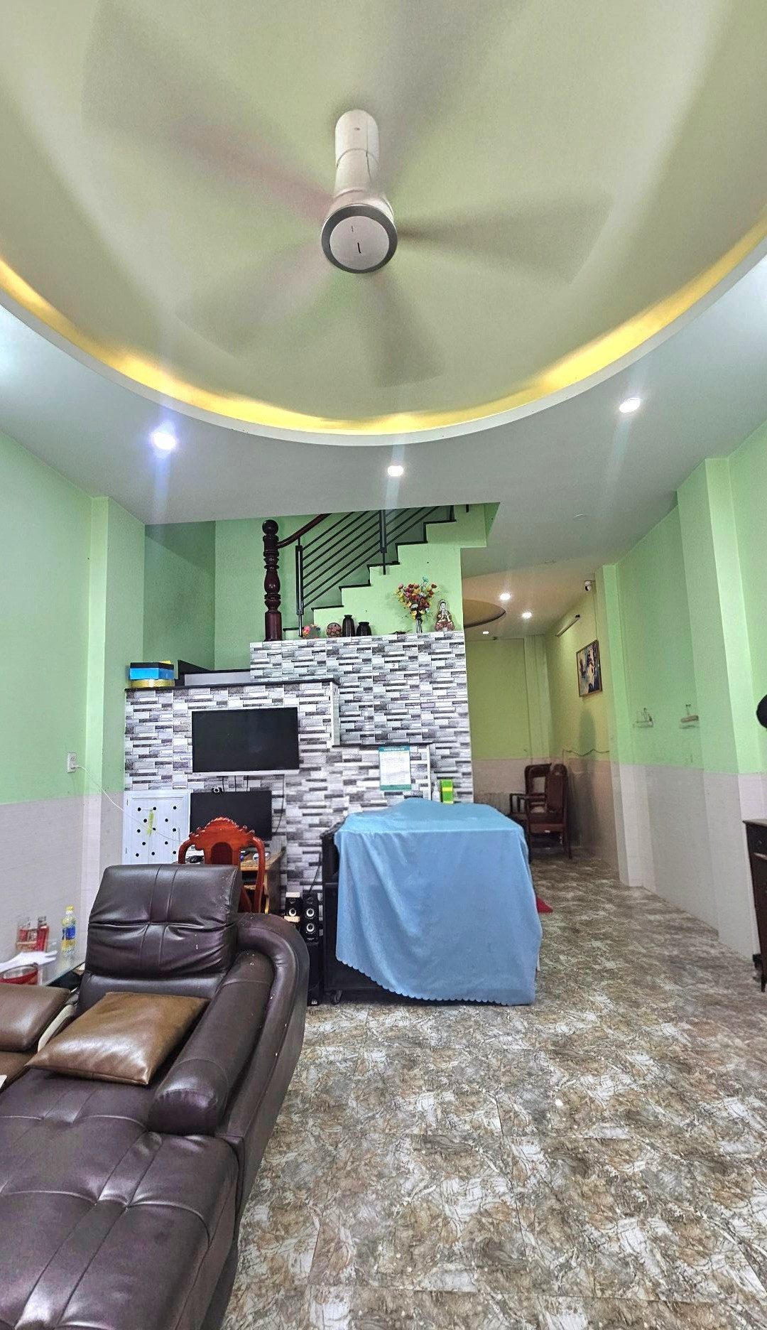 BÁN NHÀ ĐẸP CẠNH TÂ.N KỲ TÂN QUÝ - HẺM XE HƠI - ( 4.5X15M )