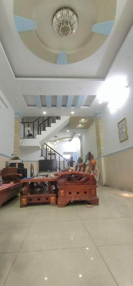 BÁN NHÀ ĐẸP CẠNH TÂ.N KỲ TÂN QUÝ - HẺM XE HƠI - 4PN - ( 4.2X18M )
