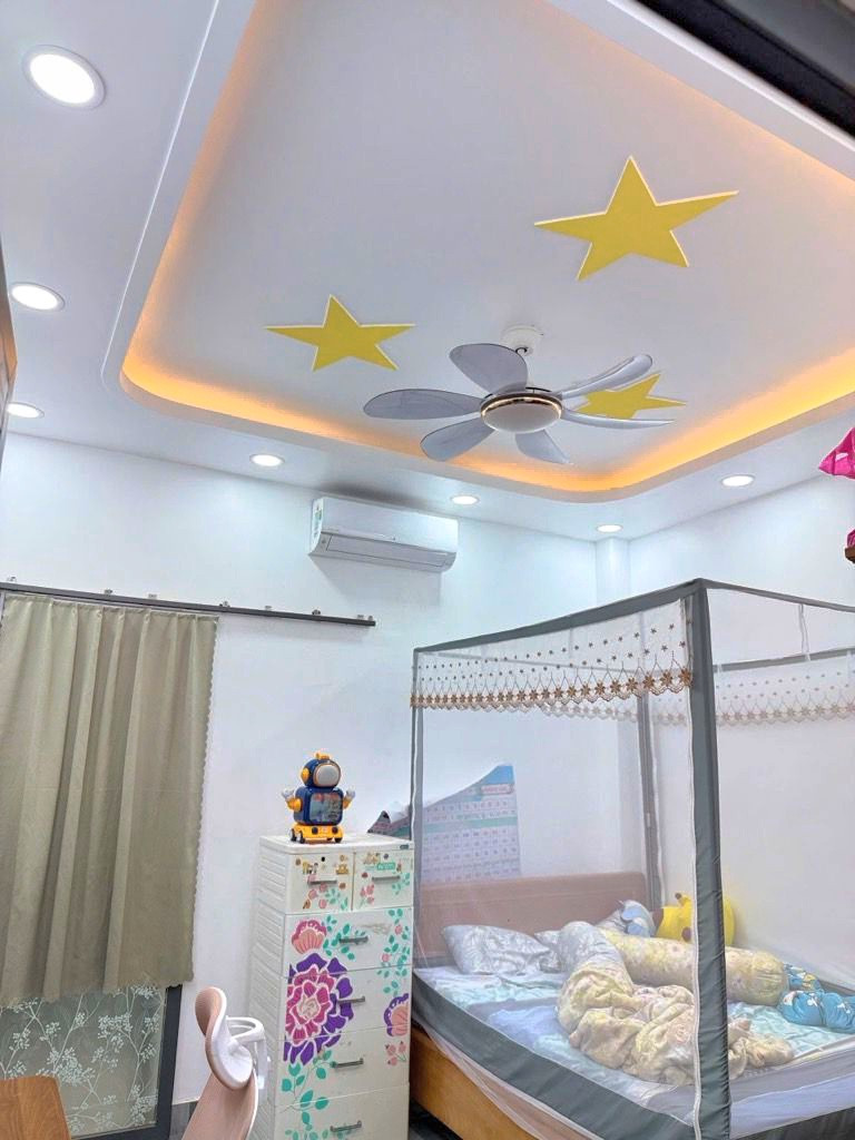 BÁN NHÀ ĐẸP SÁT LÊ VĂN QUỚI - NGÃ TƯ 4 XÃ - ÔTÔ VÀO NGỦ - ( 4X12M )
